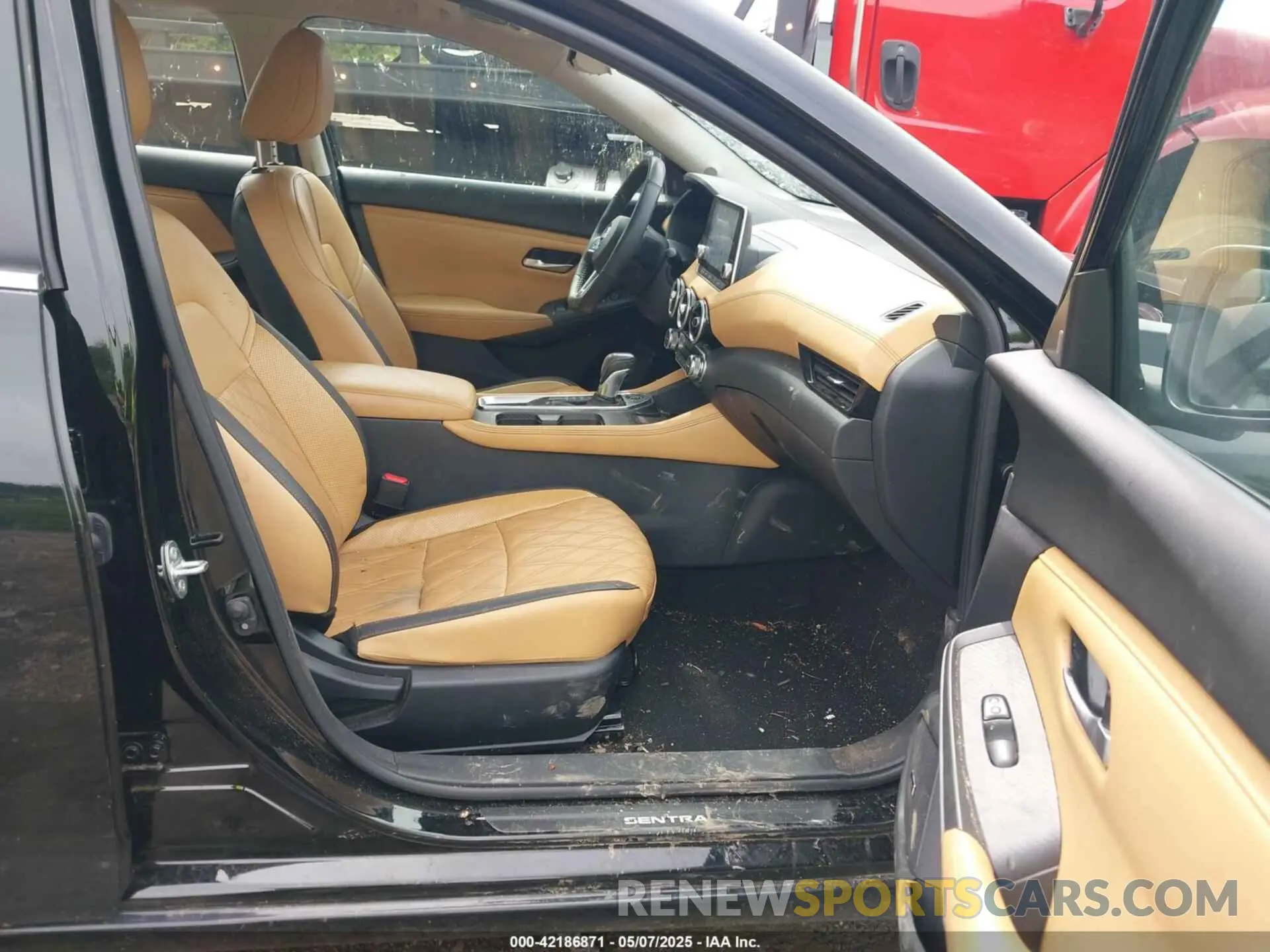 5 fotografías del automóvil dañado 3N1AB8CV5RY373335 NISSAN SENTRA 2024