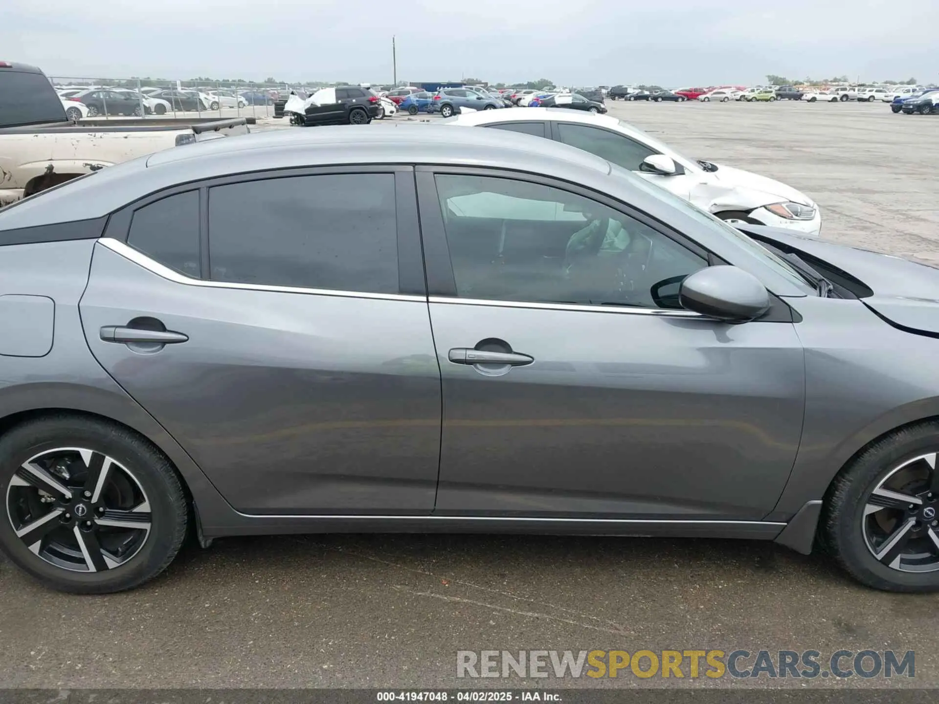 13 fotografías del automóvil dañado 3N1AB8CV6RY262194 NISSAN SENTRA 2024