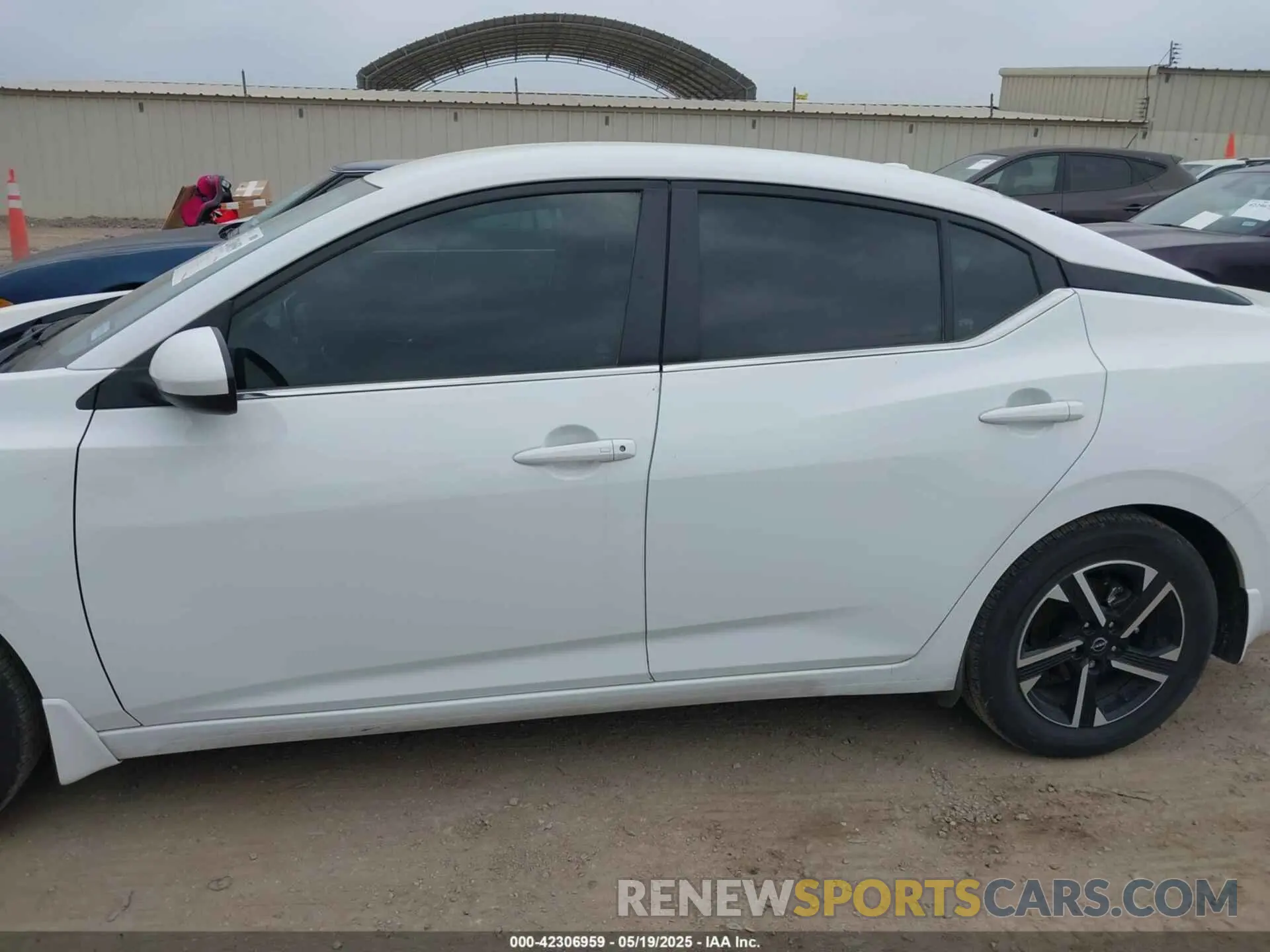 14 fotografías del automóvil dañado 3N1AB8CV6RY279447 NISSAN SENTRA 2024