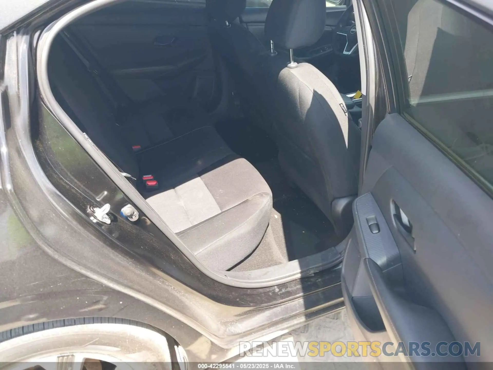 8 fotografías del automóvil dañado 3N1AB8CV6RY344894 NISSAN SENTRA 2024