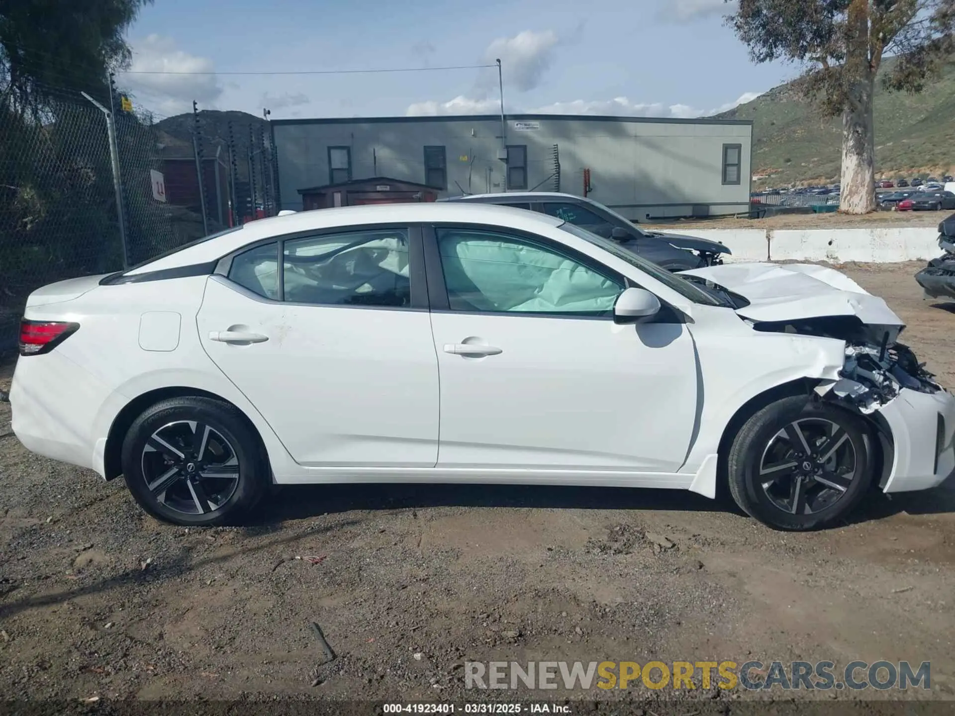 13 fotografías del automóvil dañado 3N1AB8CV6RY362862 NISSAN SENTRA 2024
