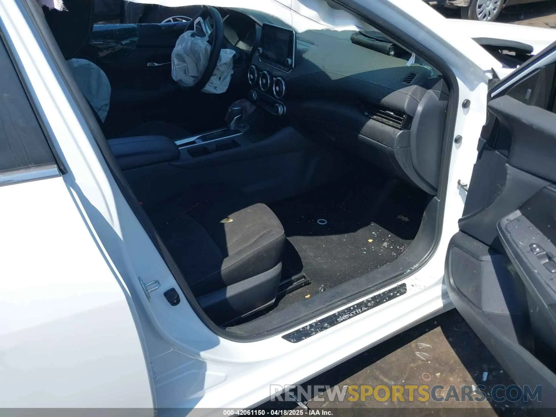 5 fotografías del automóvil dañado 3N1AB8CV6RY384182 NISSAN SENTRA 2024