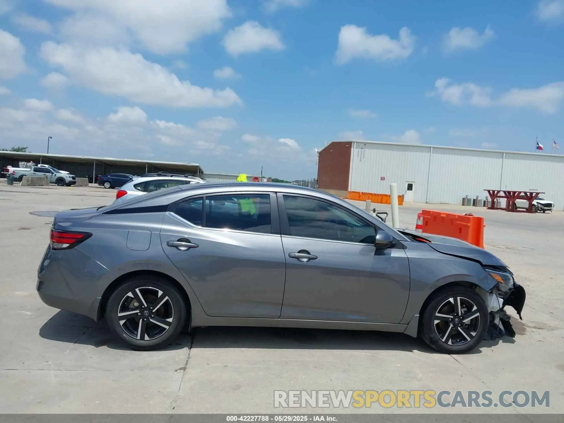 13 fotografías del automóvil dañado 3N1AB8CV7RY229558 NISSAN SENTRA 2024