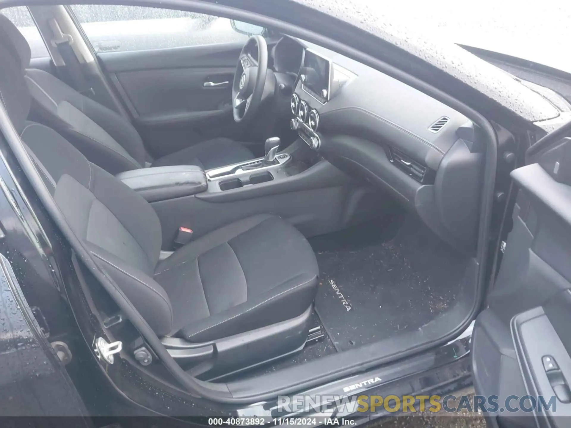5 fotografías del automóvil dañado 3N1AB8CV7RY230841 NISSAN SENTRA 2024