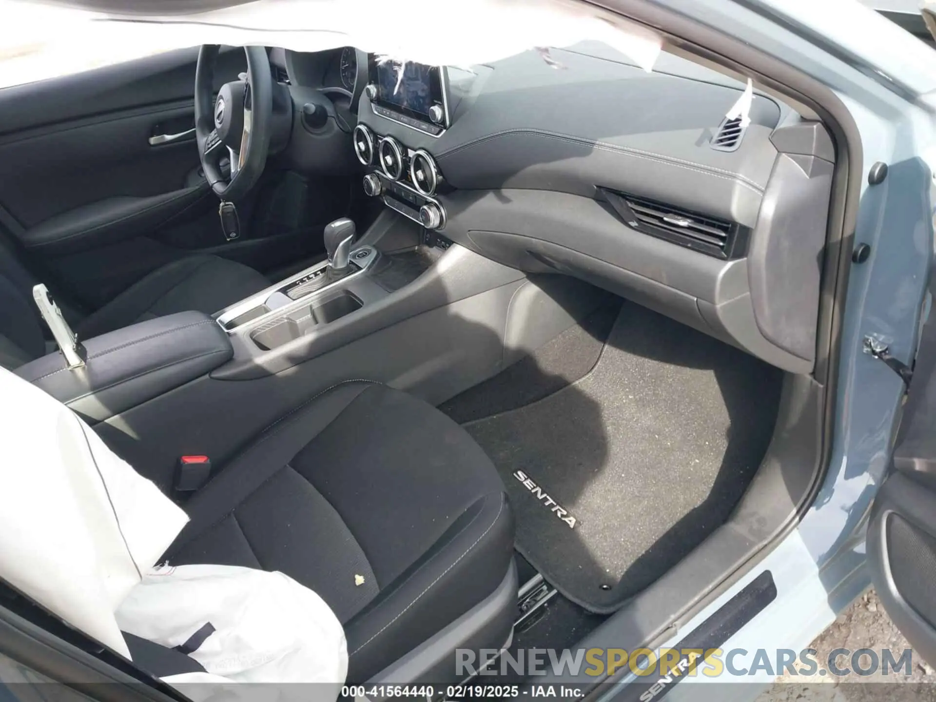 5 fotografías del automóvil dañado 3N1AB8CV7RY247719 NISSAN SENTRA 2024