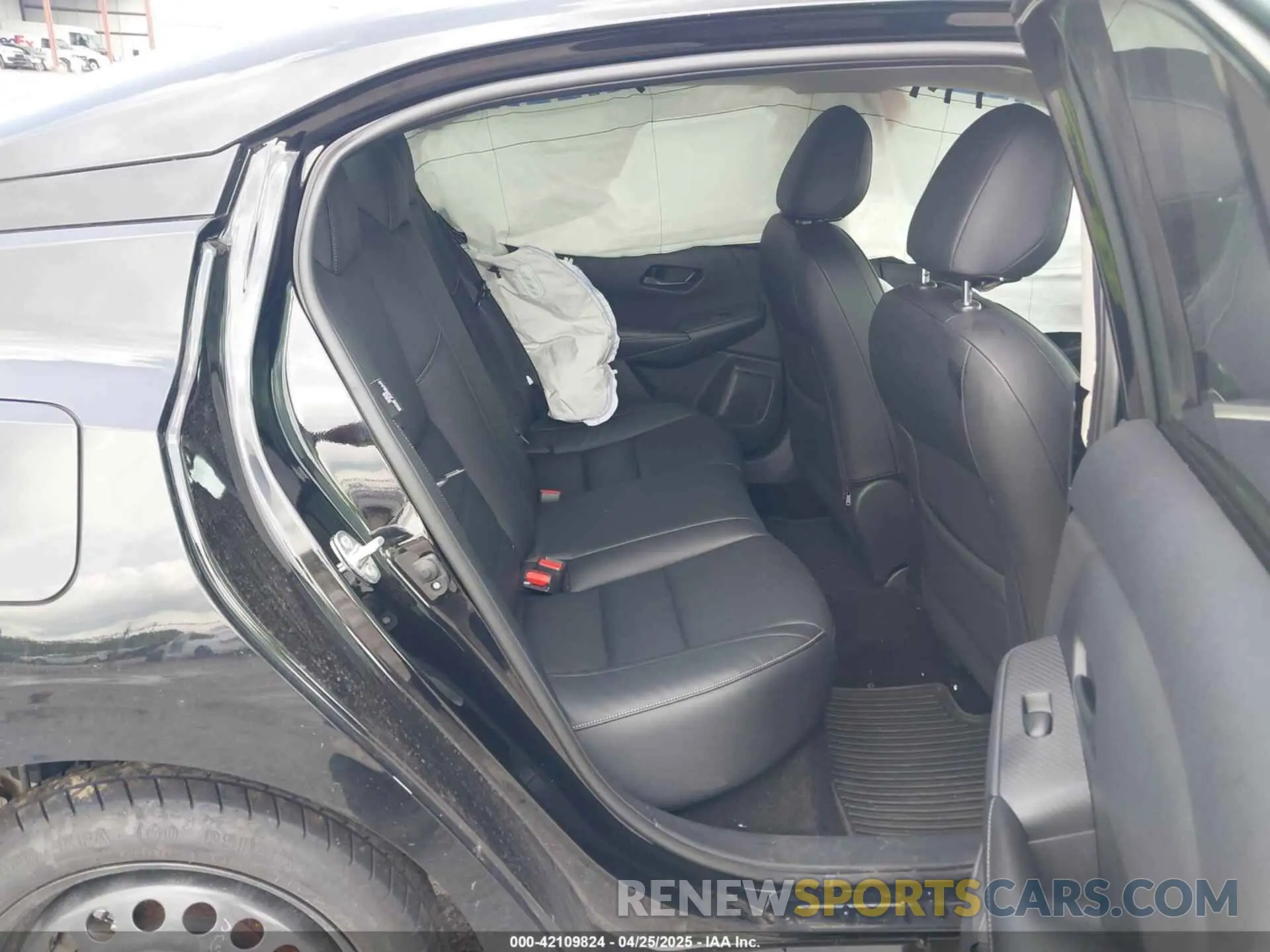 8 fotografías del automóvil dañado 3N1AB8CV7RY284849 NISSAN SENTRA 2024
