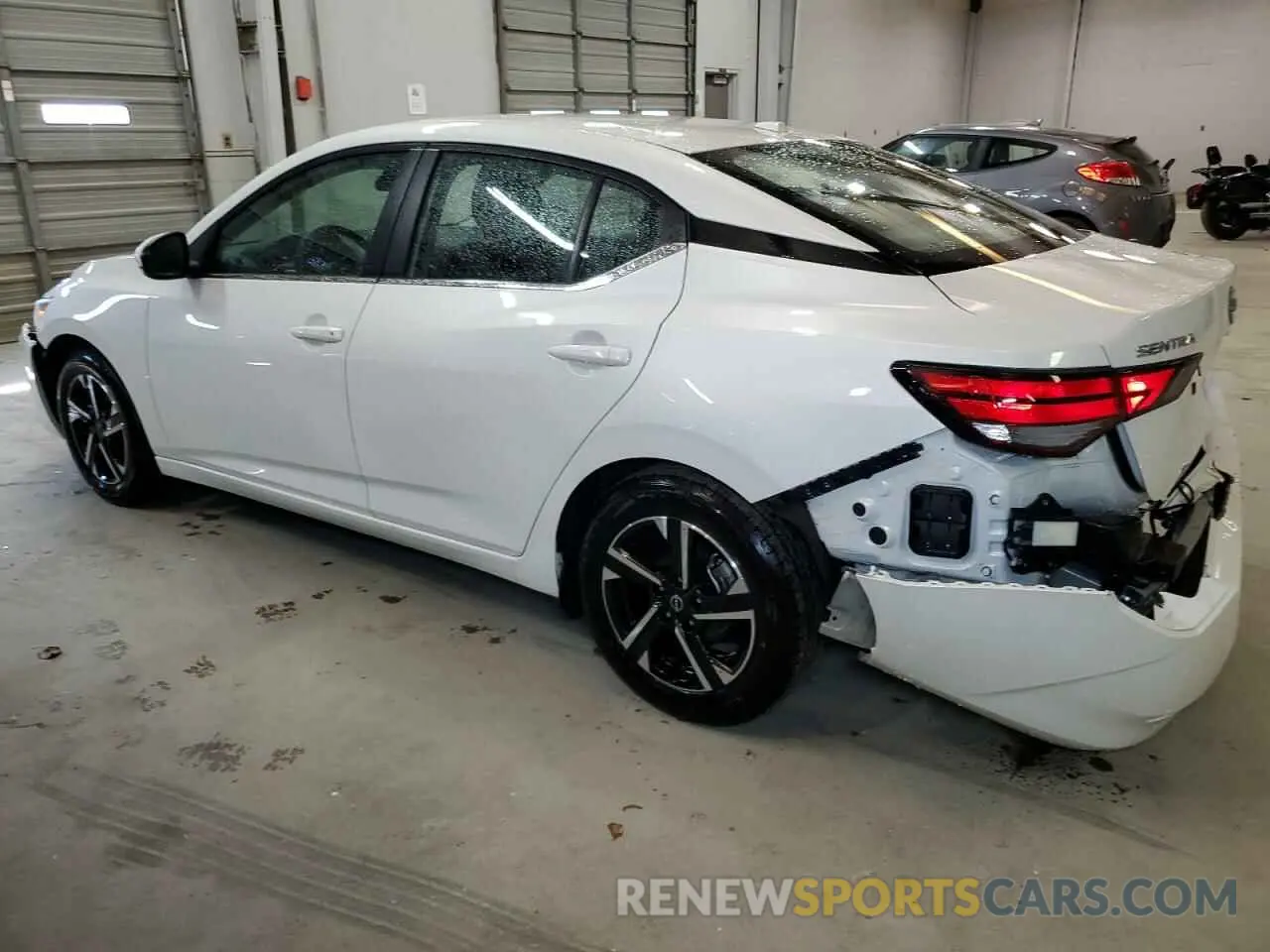 2 fotografías del automóvil dañado 3N1AB8CV7RY352115 NISSAN SENTRA 2024