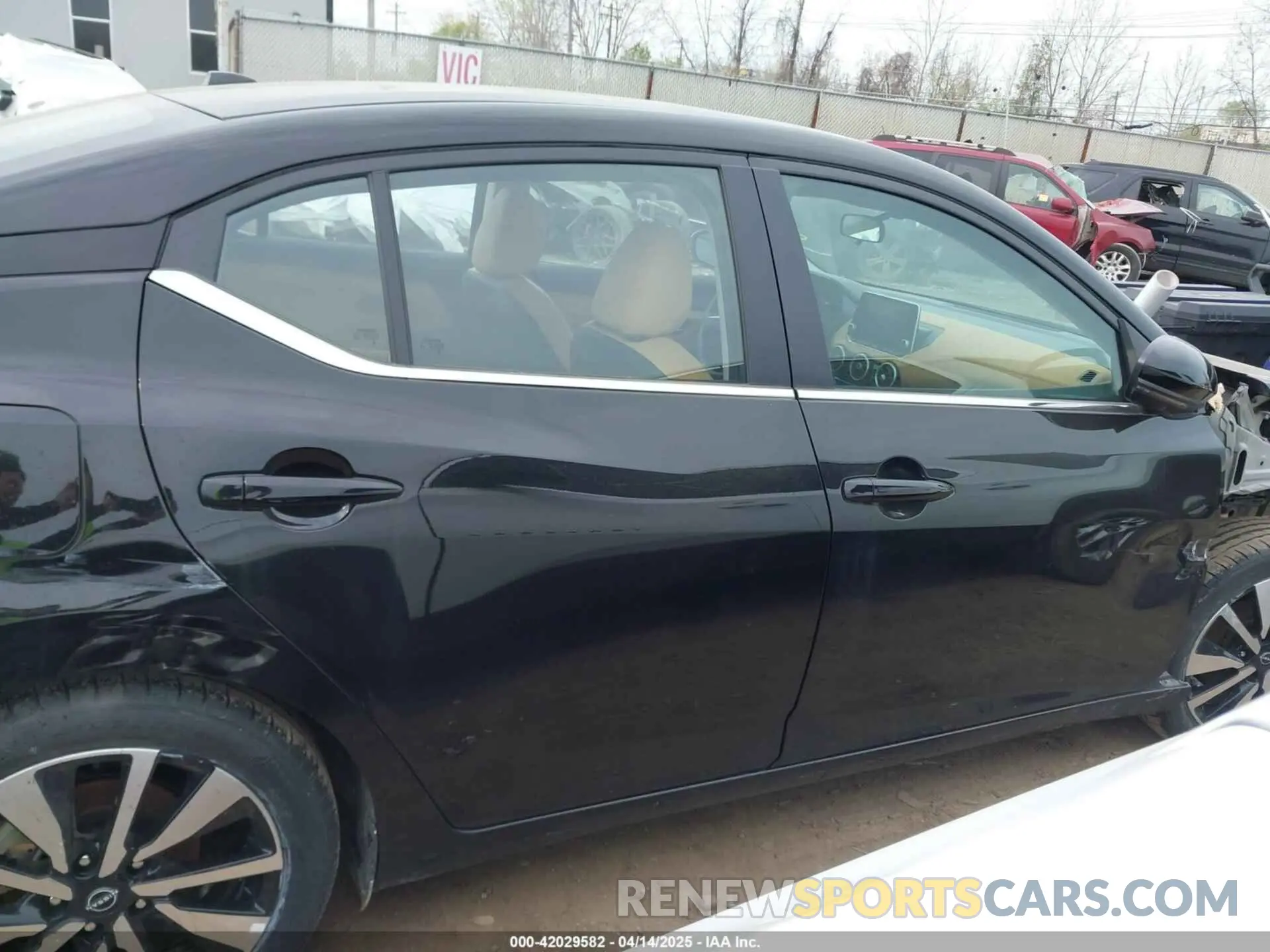 13 fotografías del automóvil dañado 3N1AB8CV7RY389391 NISSAN SENTRA 2024