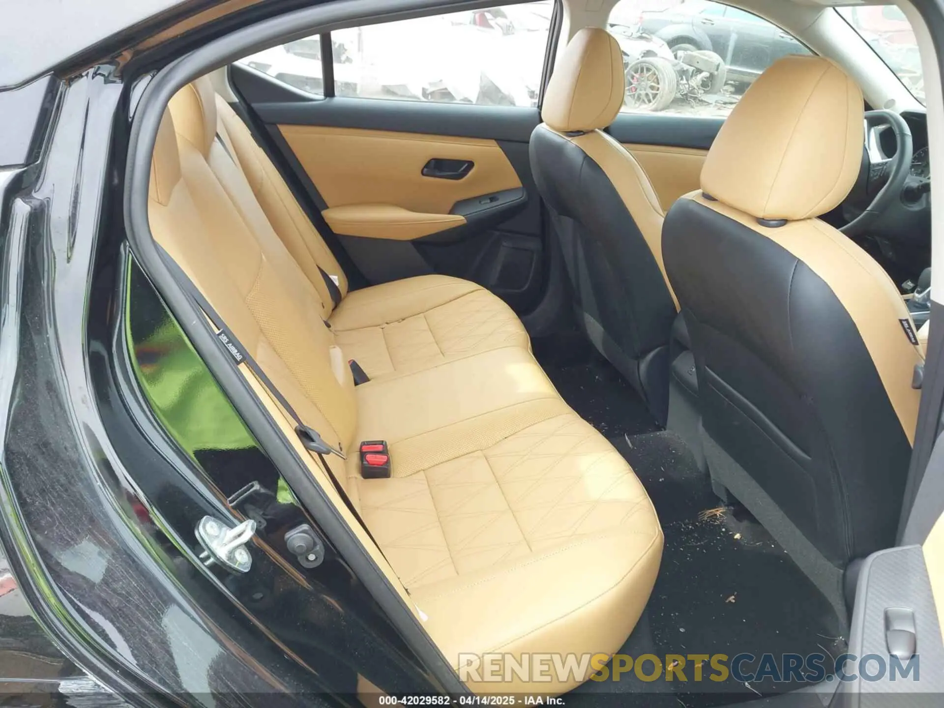 8 fotografías del automóvil dañado 3N1AB8CV7RY389391 NISSAN SENTRA 2024