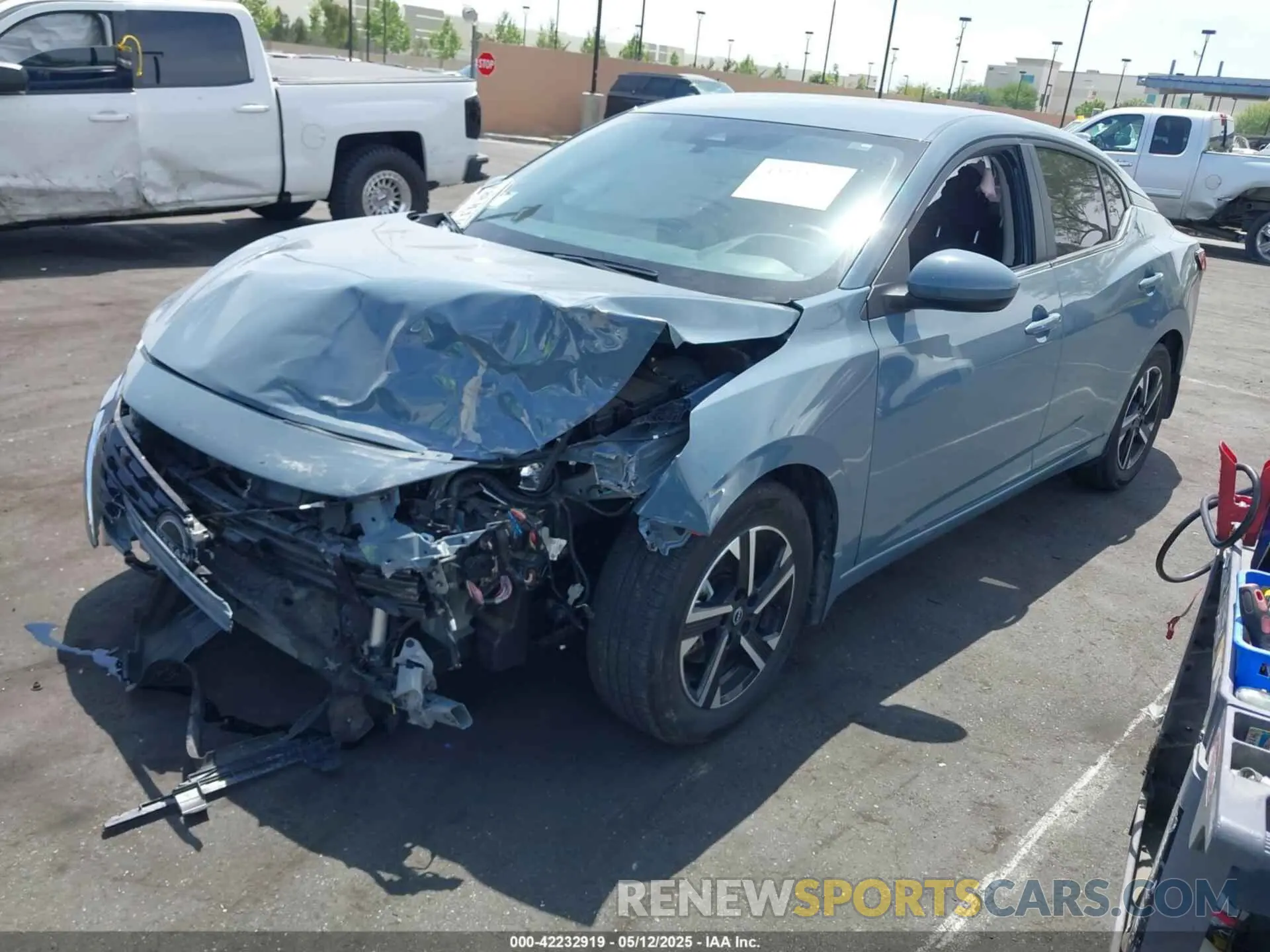 2 fotografías del automóvil dañado 3N1AB8CV8RY300525 NISSAN SENTRA 2024