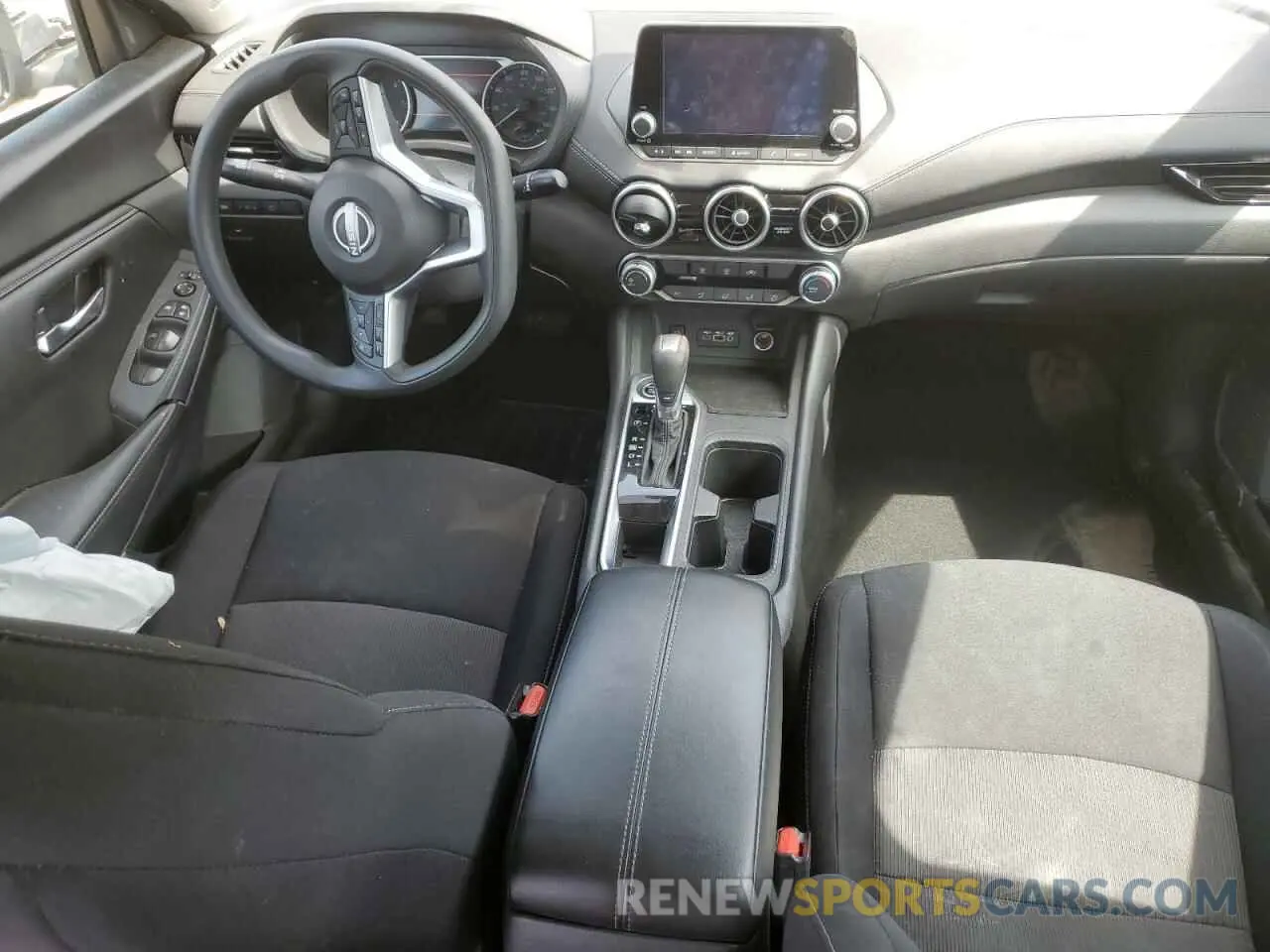 8 fotografías del automóvil dañado 3N1AB8CV9RY217783 NISSAN SENTRA 2024