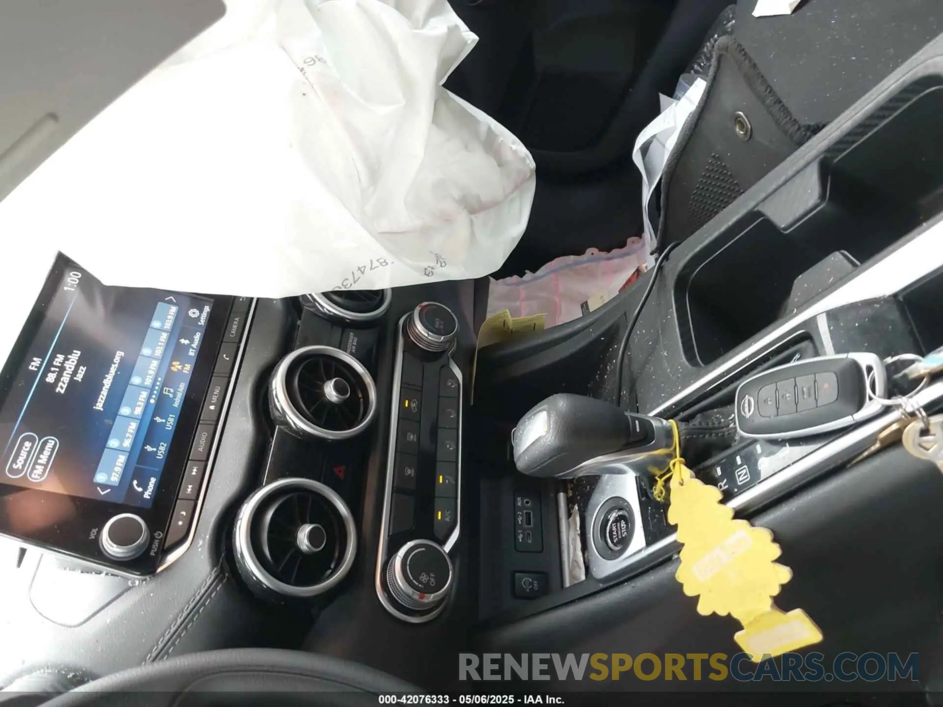 11 fotografías del automóvil dañado 3N1AB8CV9RY231909 NISSAN SENTRA 2024