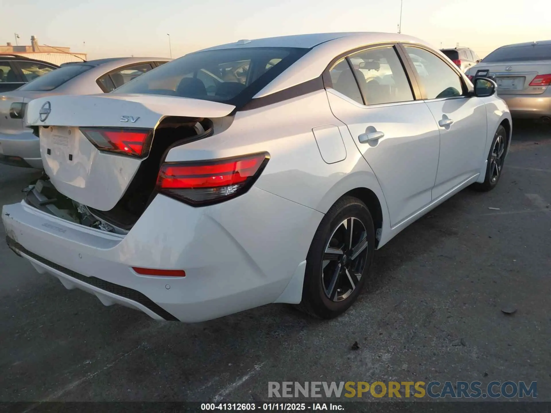 4 fotografías del automóvil dañado 3N1AB8CV9RY256194 NISSAN SENTRA 2024