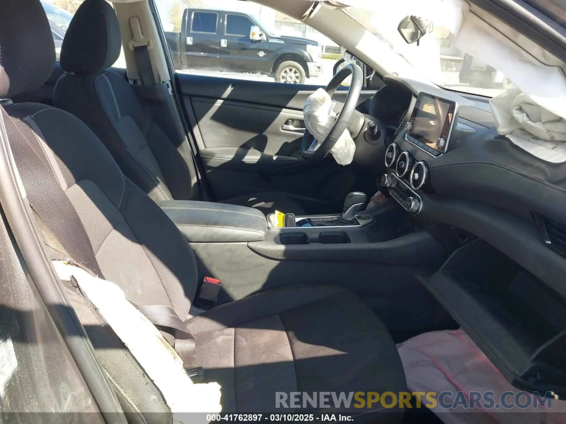 5 fotografías del automóvil dañado 3N1AB8CV9RY268278 NISSAN SENTRA 2024