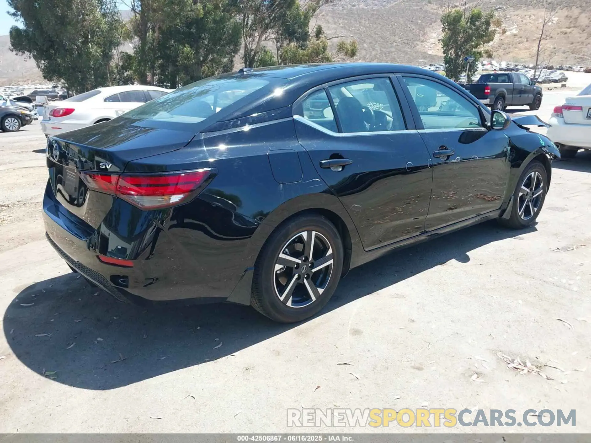 4 fotografías del automóvil dañado 3N1AB8CV9RY271391 NISSAN SENTRA 2024