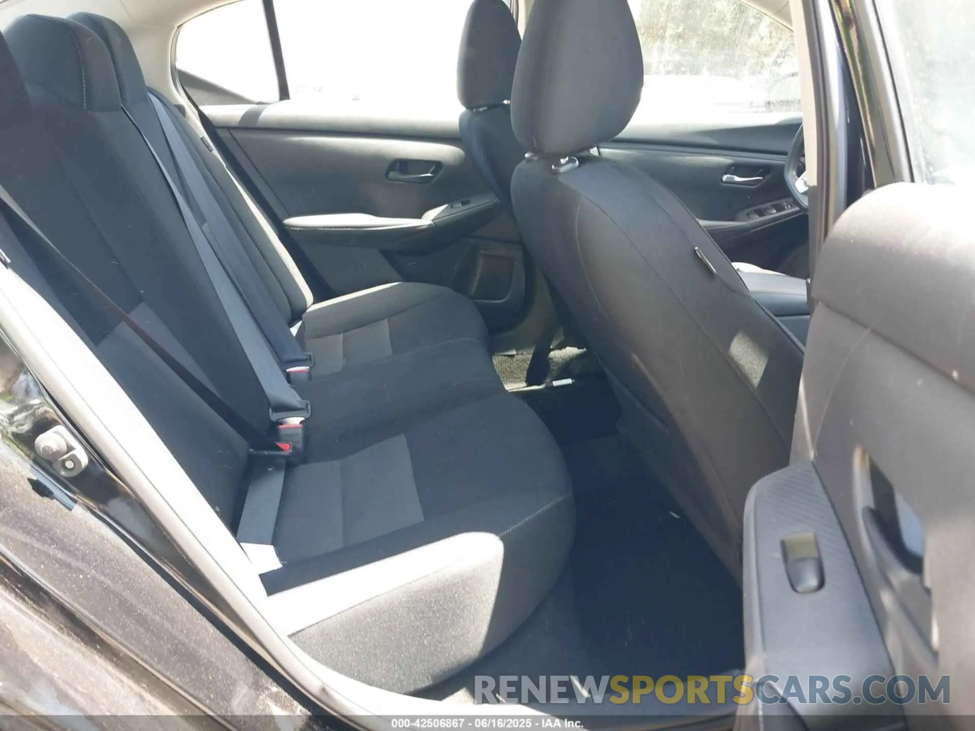 8 fotografías del automóvil dañado 3N1AB8CV9RY271391 NISSAN SENTRA 2024