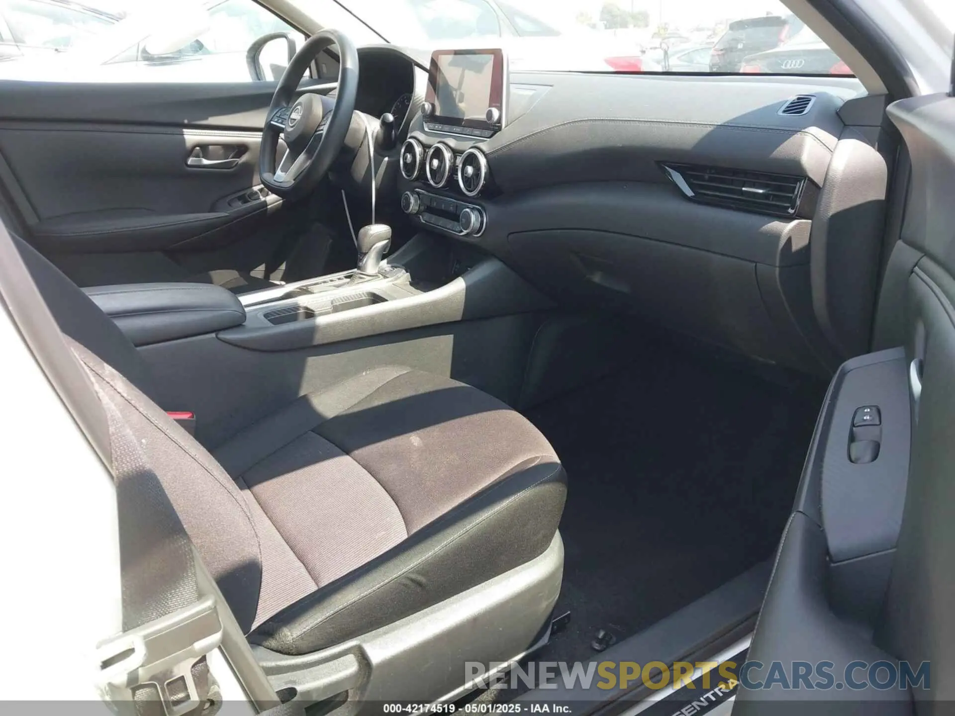 5 fotografías del automóvil dañado 3N1AB8CV9RY308388 NISSAN SENTRA 2024