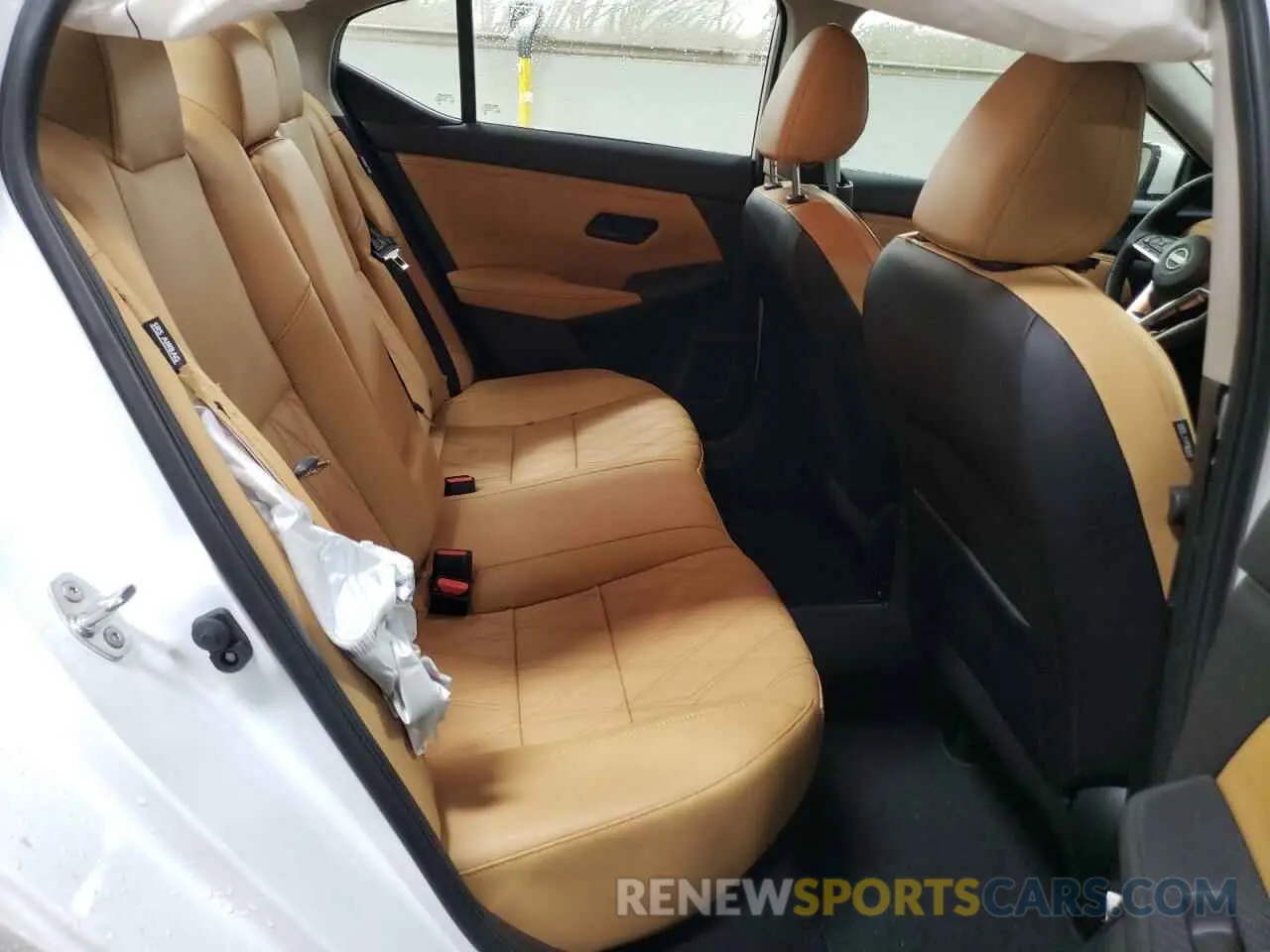 10 fotografías del automóvil dañado 3N1AB8CV9RY369076 NISSAN SENTRA 2024