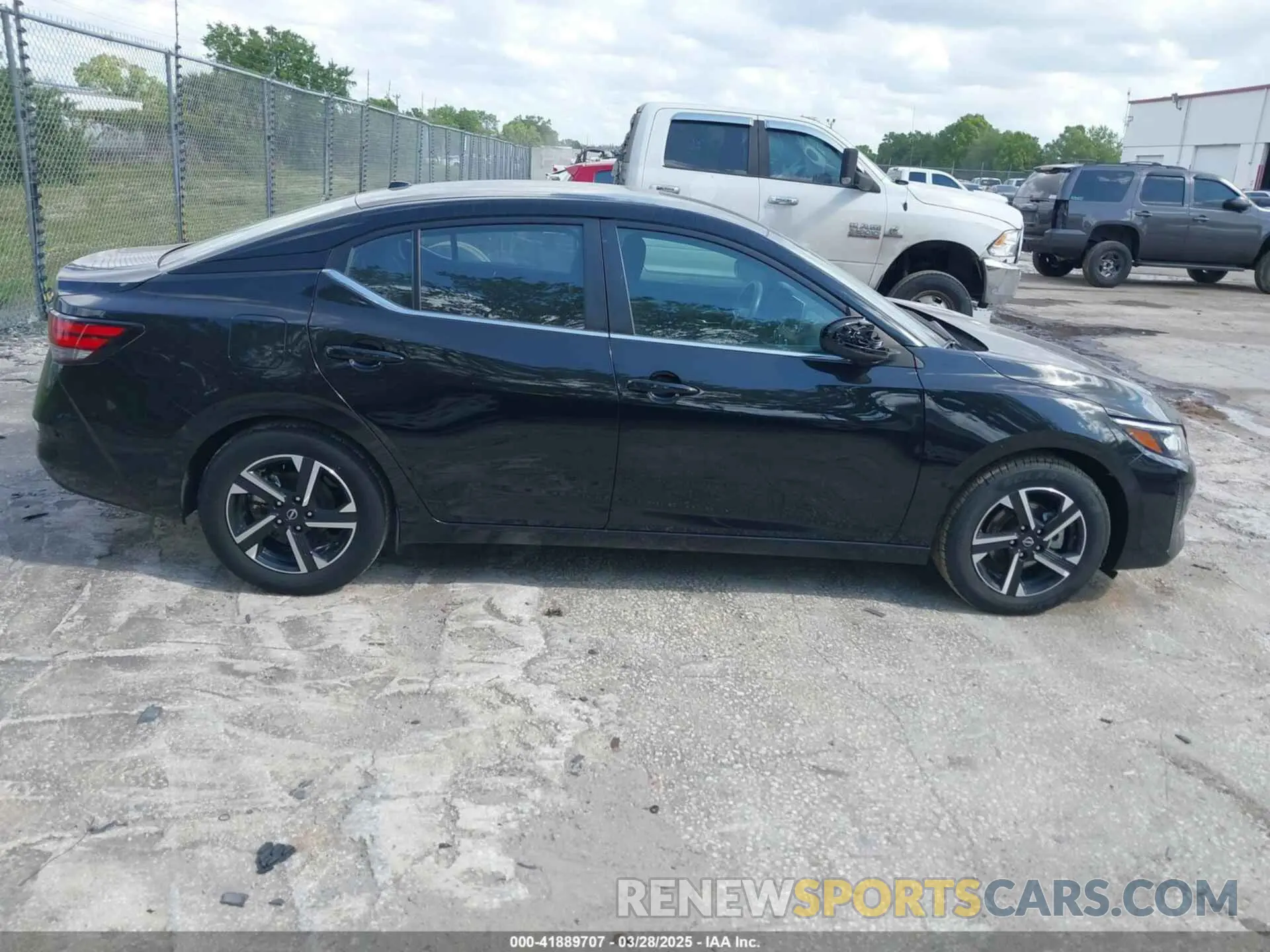 13 fotografías del automóvil dañado 3N1AB8CVXRY245320 NISSAN SENTRA 2024