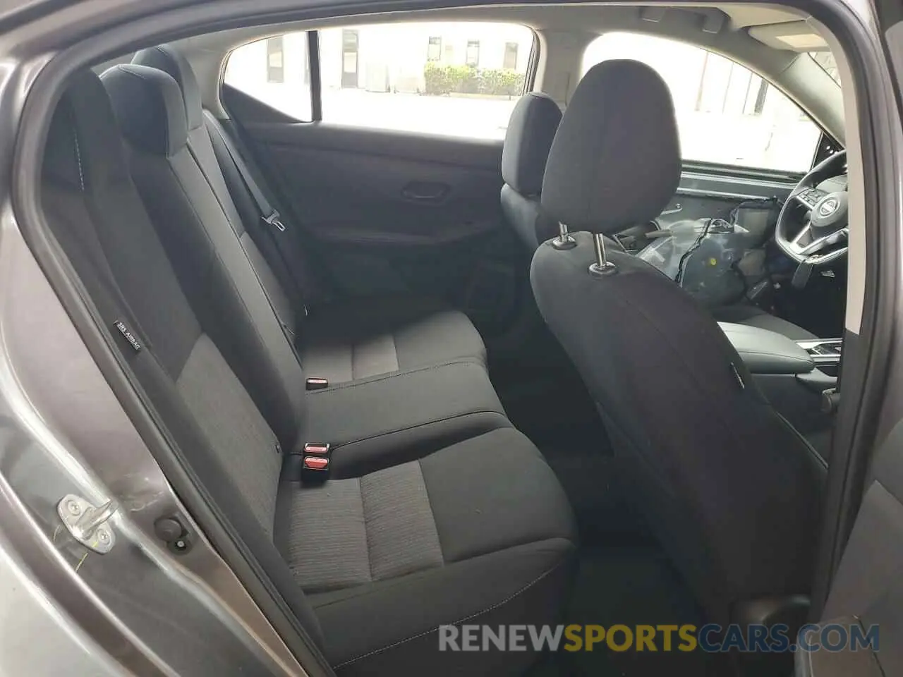 10 fotografías del automóvil dañado 3N1AB8CVXRY333686 NISSAN SENTRA 2024