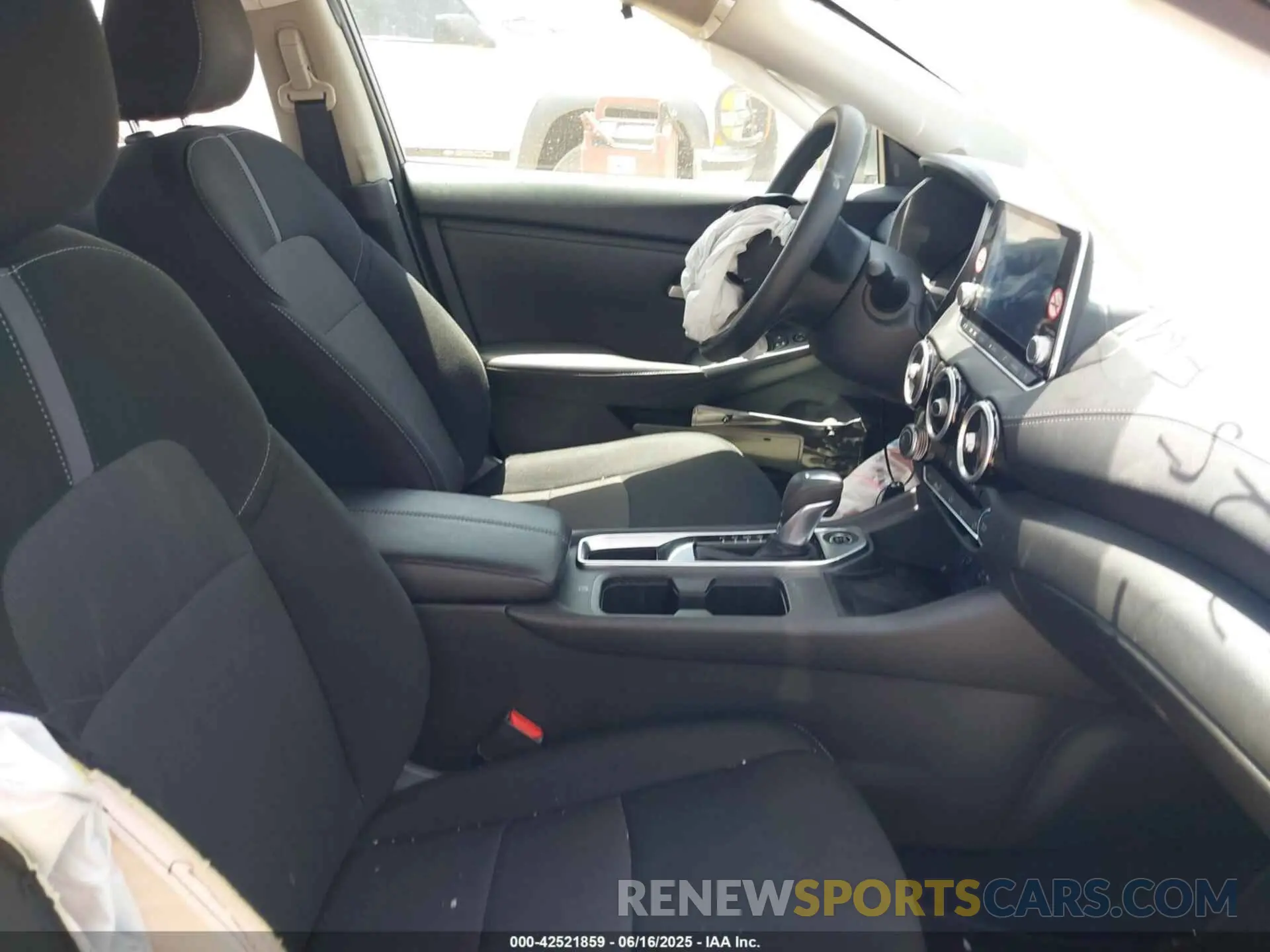 5 fotografías del automóvil dañado 3N1AB8CVXRY365327 NISSAN SENTRA 2024