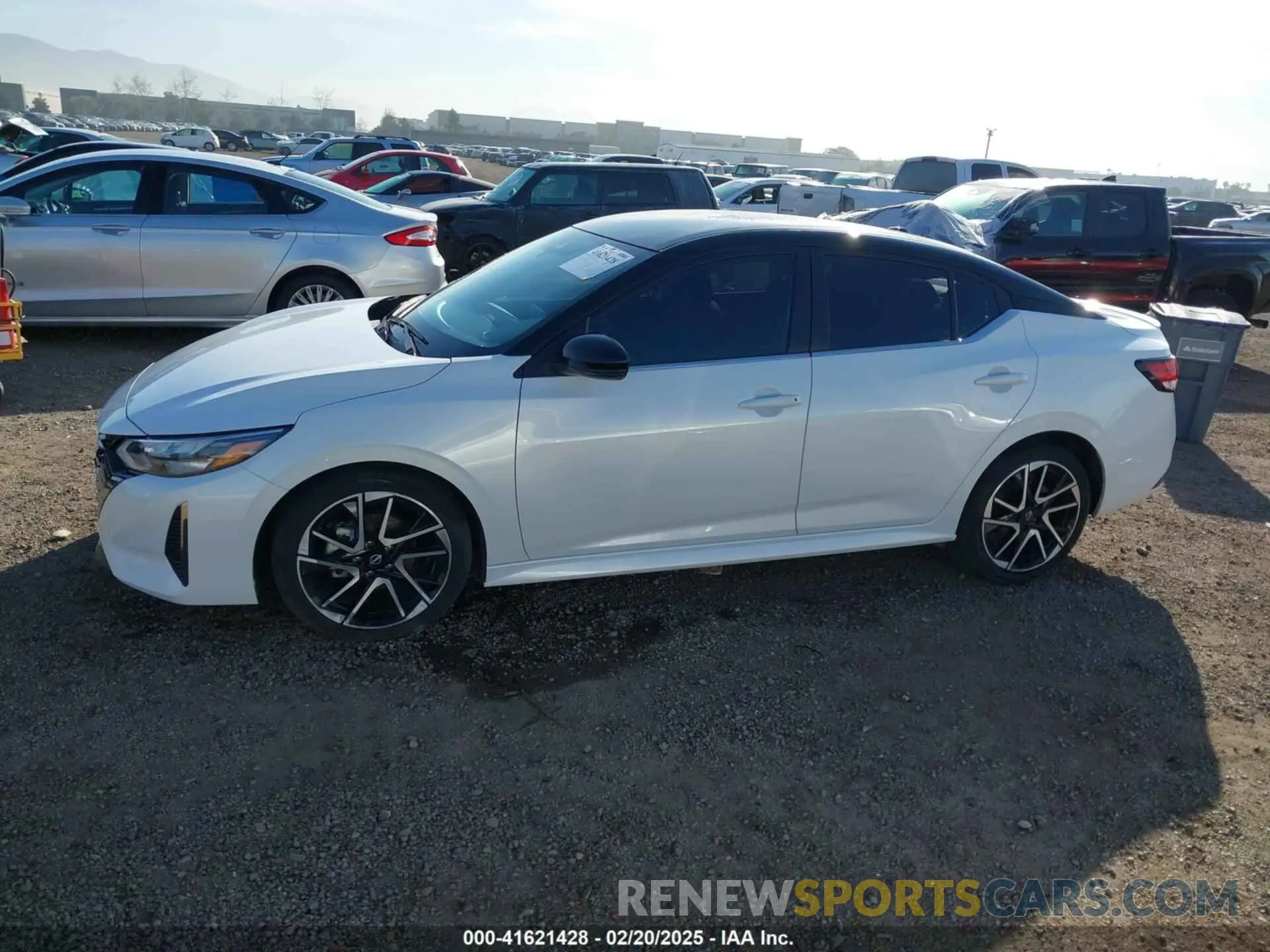 15 fotografías del automóvil dañado 3N1AB8DV0RY247009 NISSAN SENTRA 2024