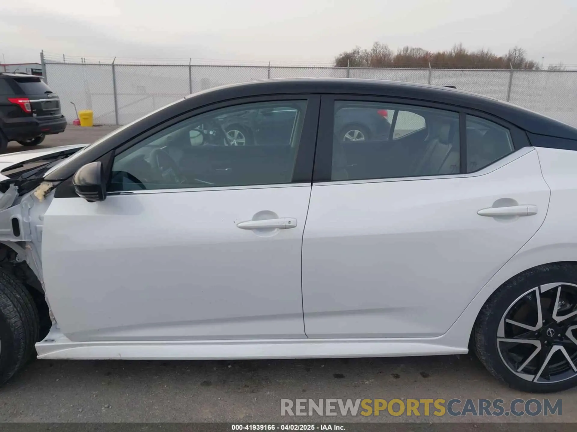 15 fotografías del automóvil dañado 3N1AB8DV0RY386850 NISSAN SENTRA 2024