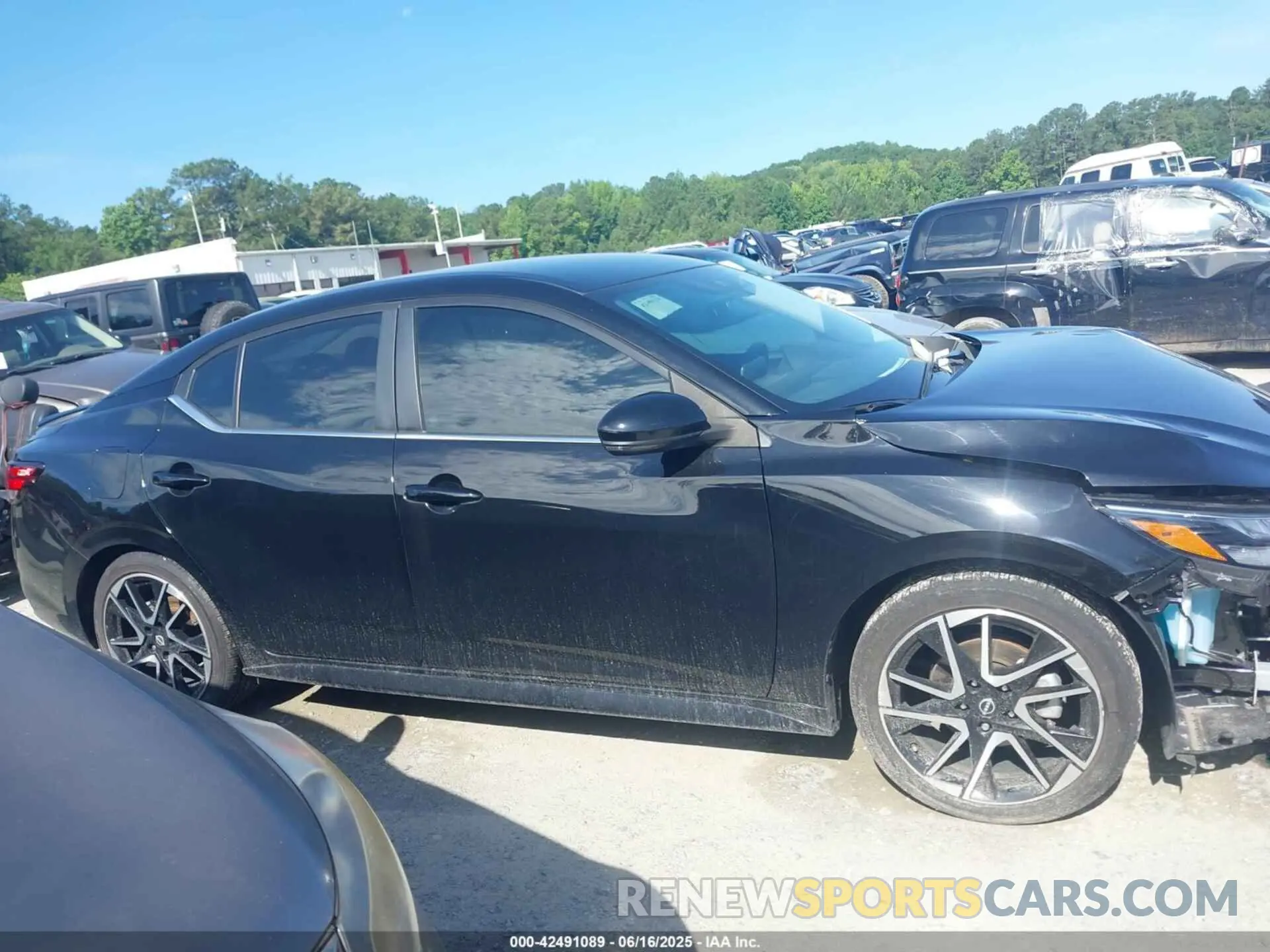 14 fotografías del automóvil dañado 3N1AB8DV1RY249223 NISSAN SENTRA 2024