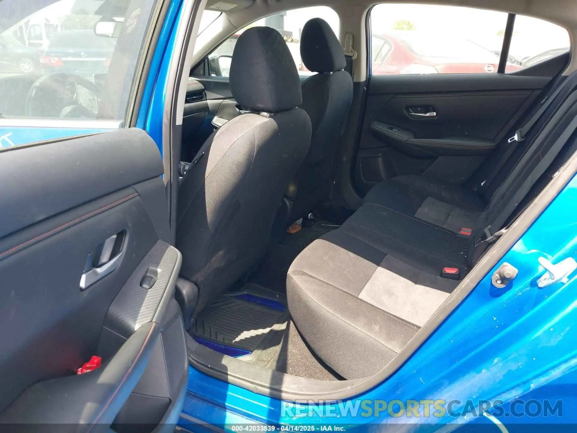8 fotografías del automóvil dañado 3N1AB8DV1RY293108 NISSAN SENTRA 2024