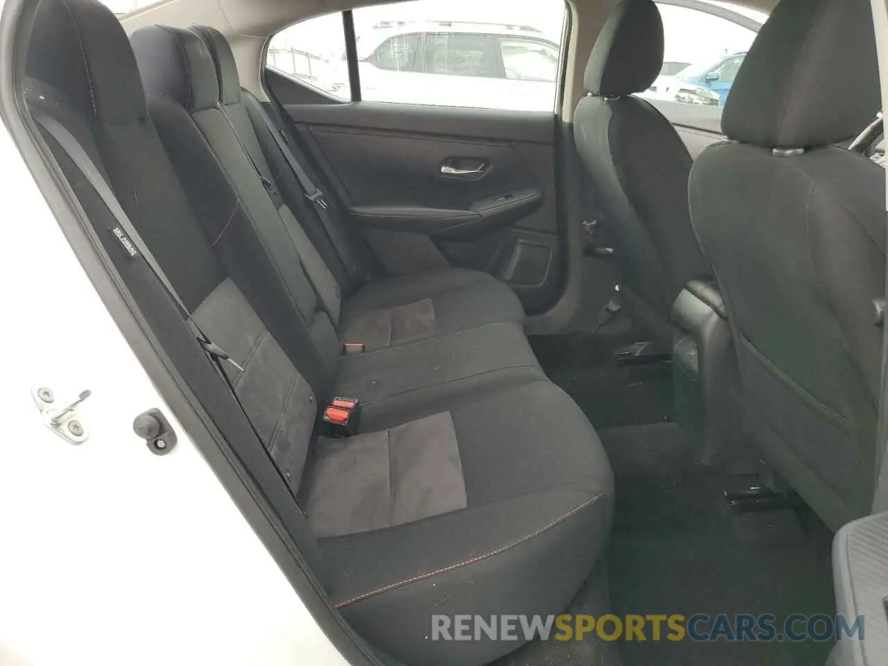 10 fotografías del automóvil dañado 3N1AB8DV2RY282053 NISSAN SENTRA 2024