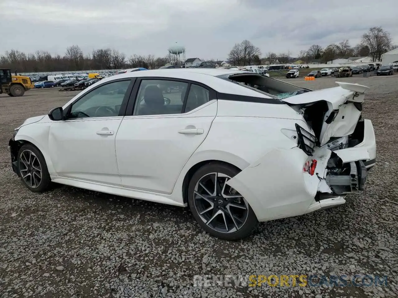 2 fotografías del automóvil dañado 3N1AB8DV2RY282053 NISSAN SENTRA 2024