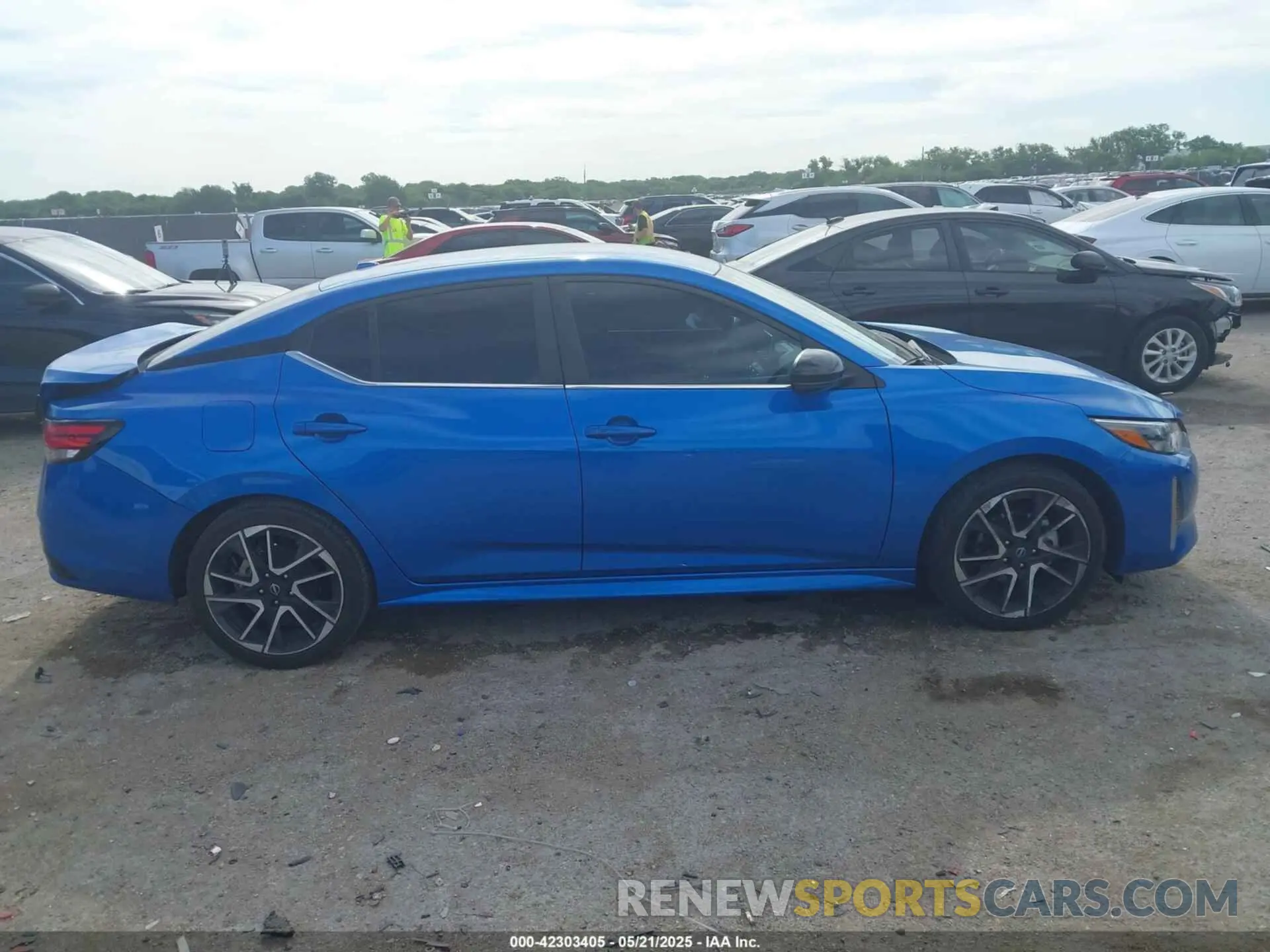 13 fotografías del automóvil dañado 3N1AB8DV2RY298964 NISSAN SENTRA 2024