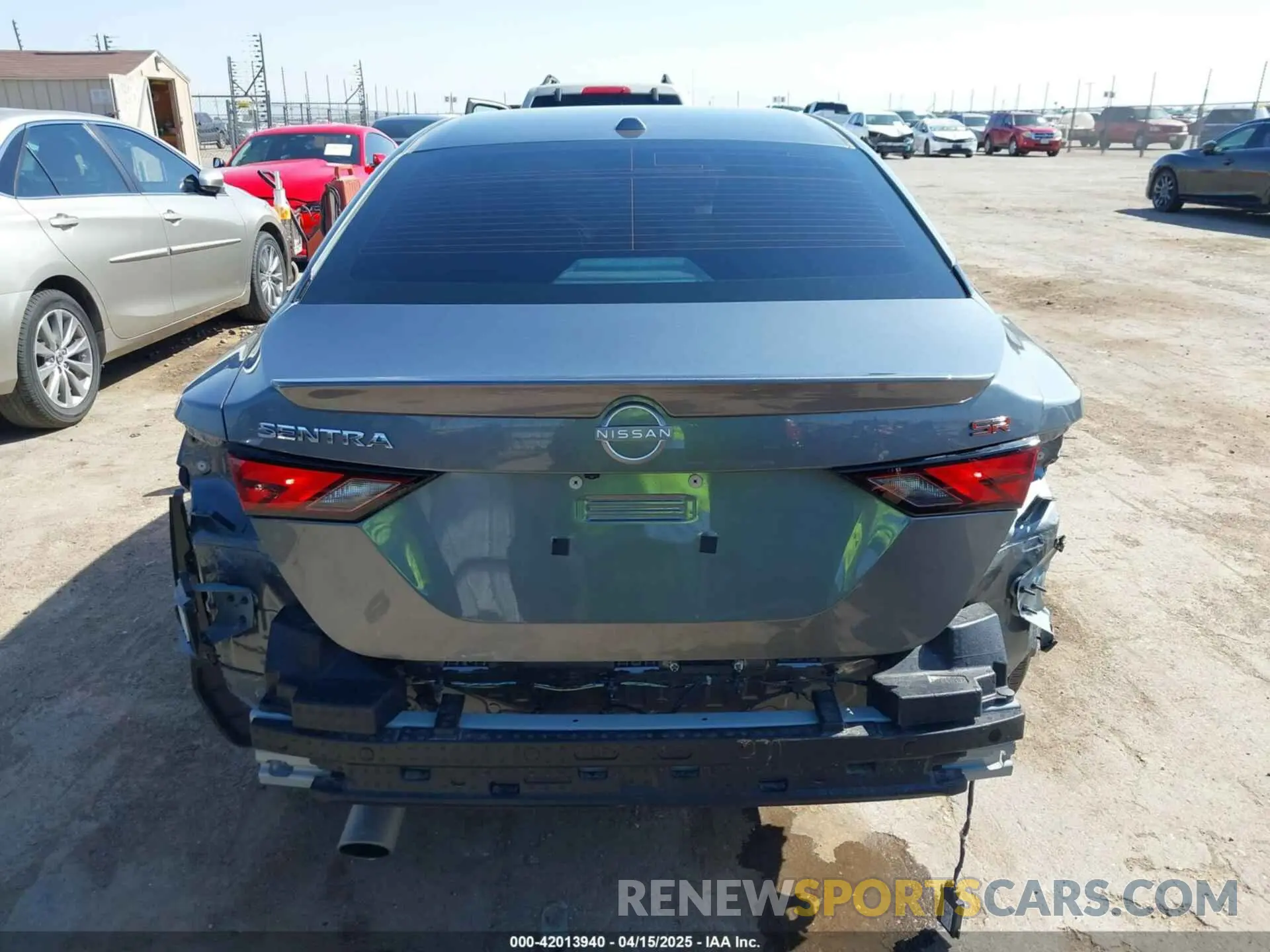 17 fotografías del automóvil dañado 3N1AB8DV3RY391797 NISSAN SENTRA 2024