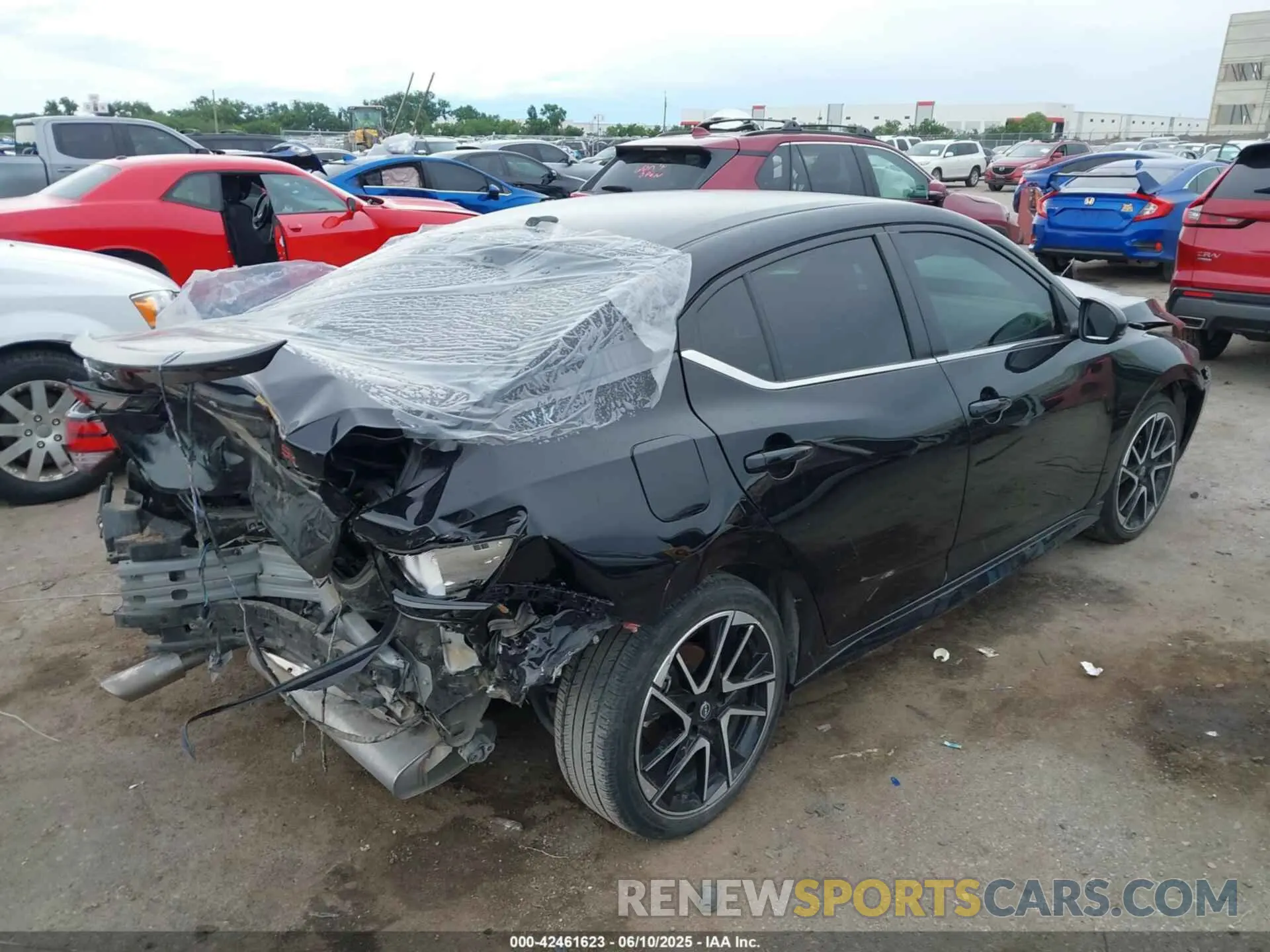4 fotografías del automóvil dañado 3N1AB8DV4RY255002 NISSAN SENTRA 2024