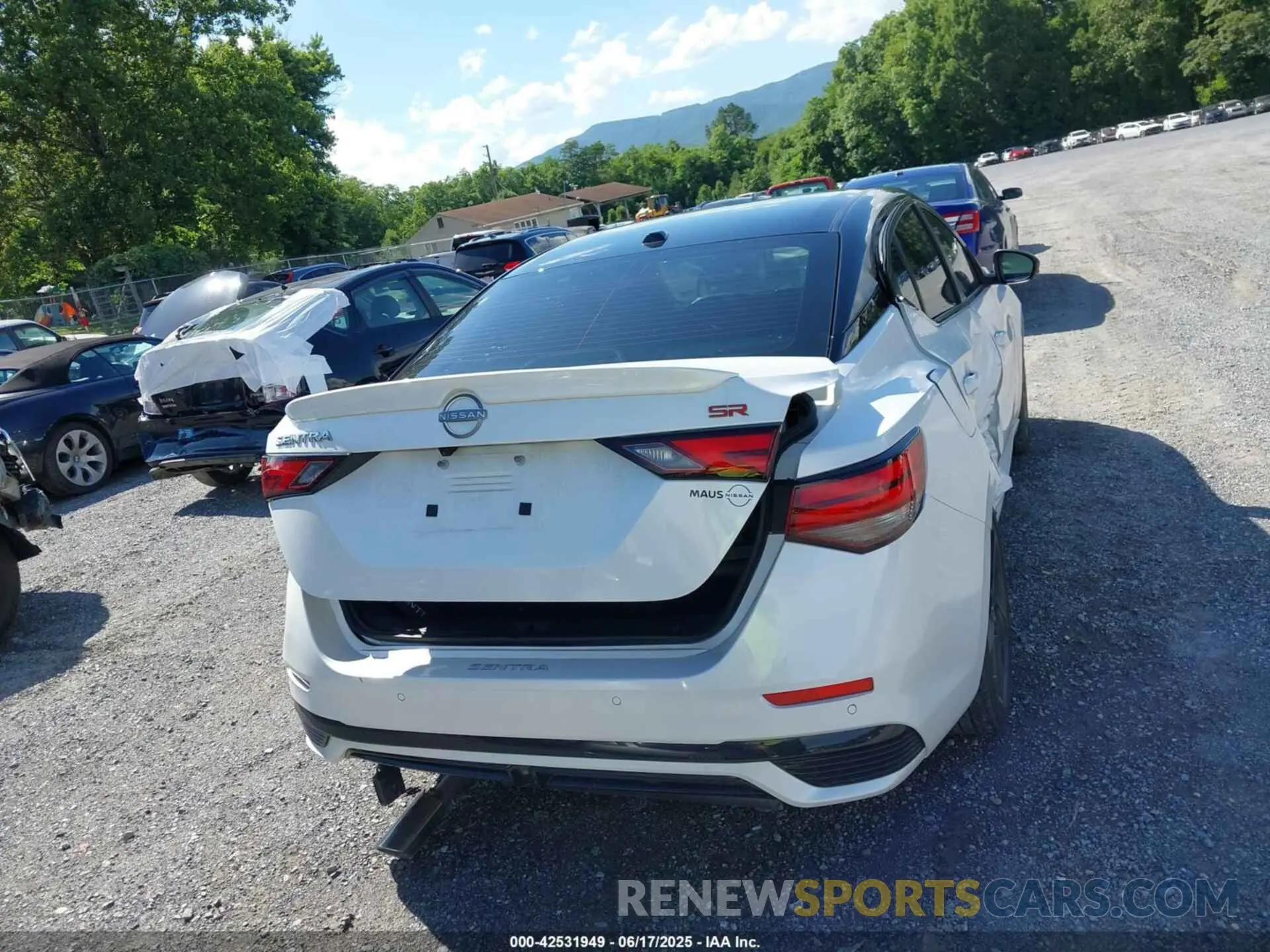 17 fotografías del automóvil dañado 3N1AB8DV5RY206567 NISSAN SENTRA 2024