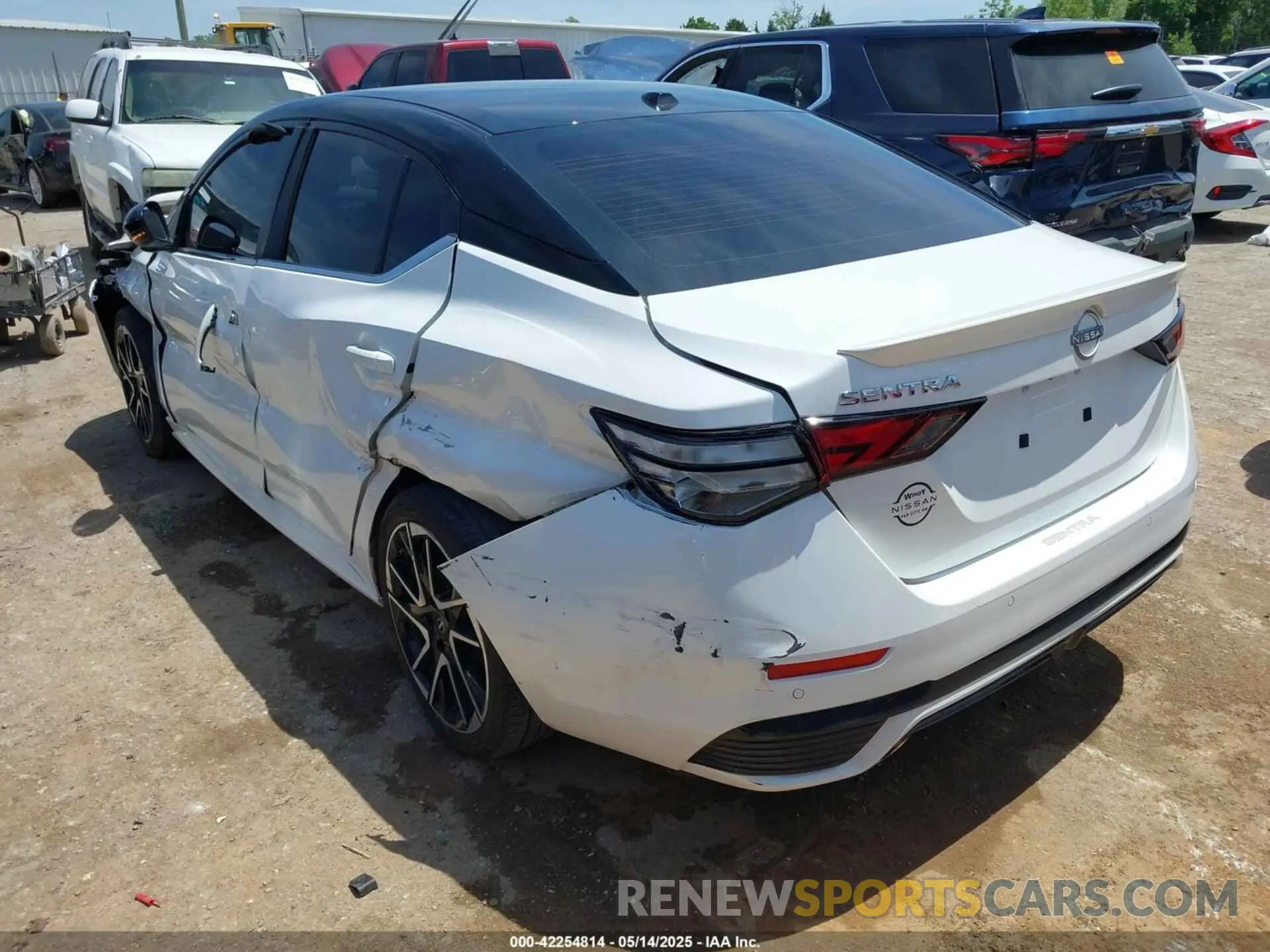 3 fotografías del automóvil dañado 3N1AB8DV5RY286078 NISSAN SENTRA 2024