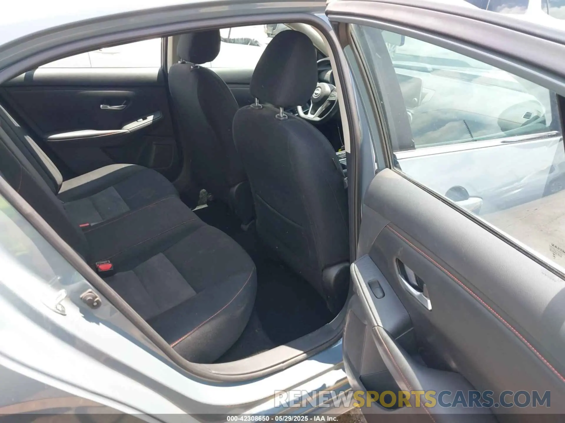 8 fotografías del automóvil dañado 3N1AB8DV7RY314687 NISSAN SENTRA 2024