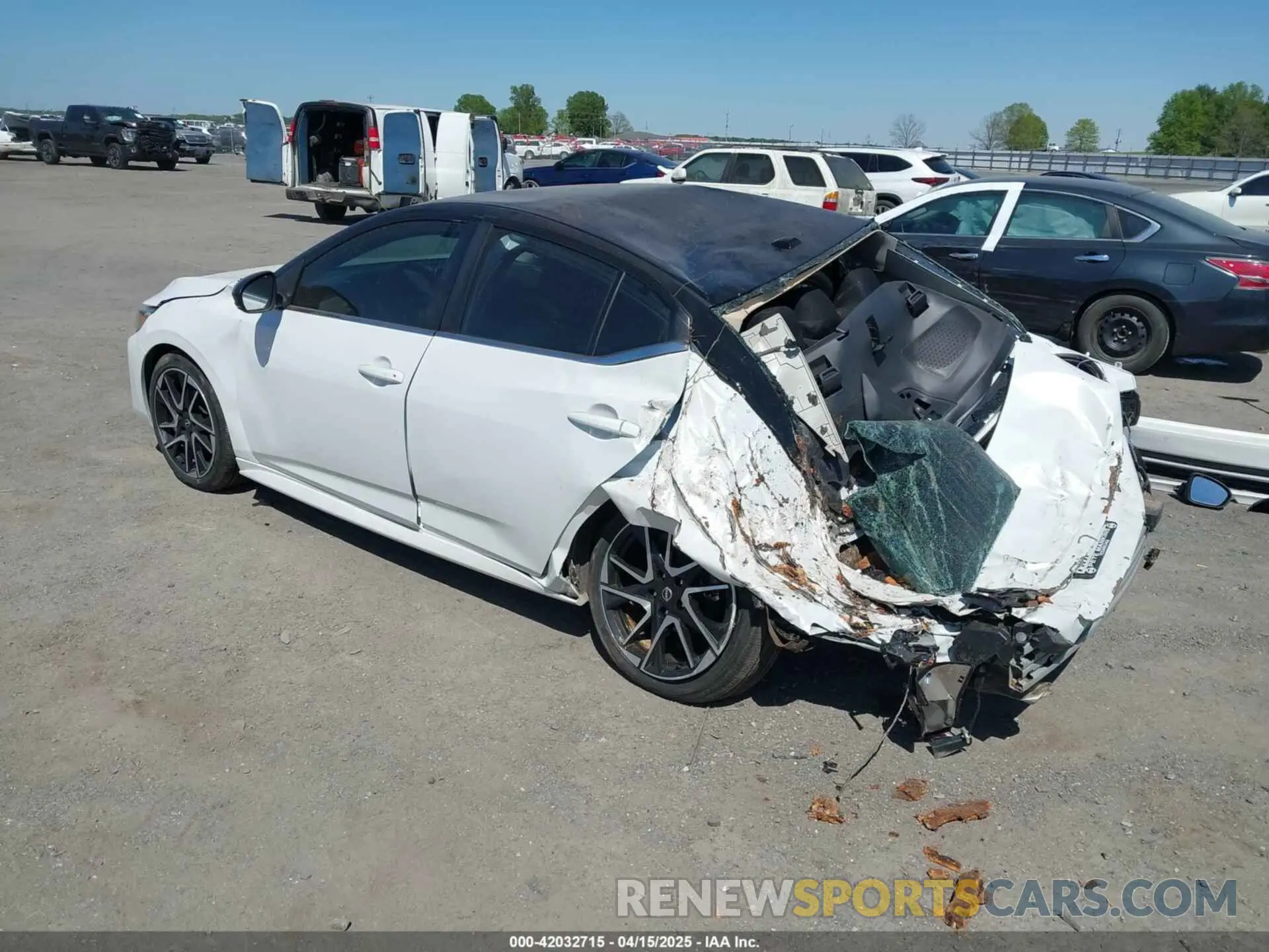 3 fotografías del automóvil dañado 3N1AB8DV7RY361640 NISSAN SENTRA 2024