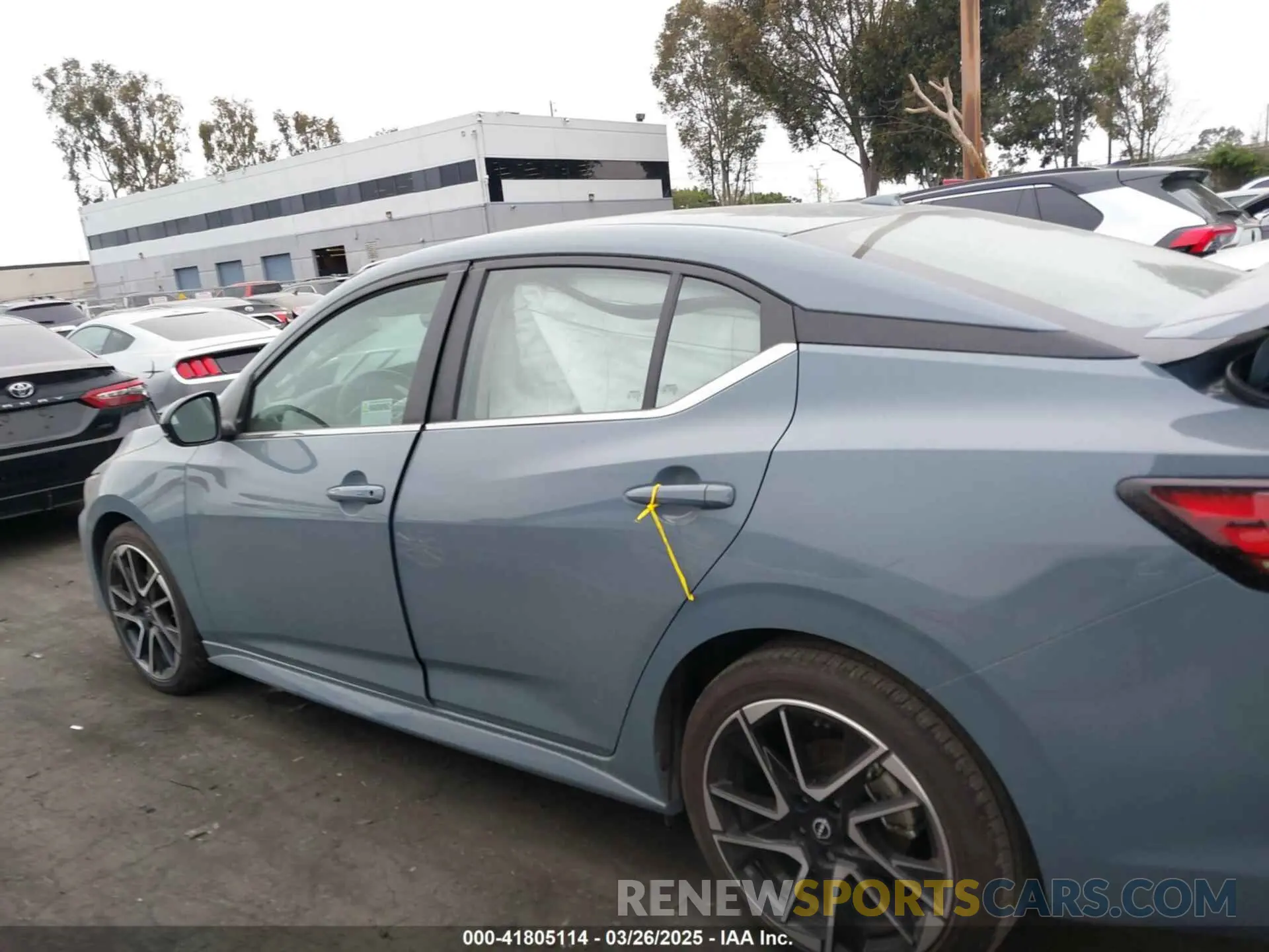 14 fotografías del automóvil dañado 3N1AB8DV8RY278556 NISSAN SENTRA 2024