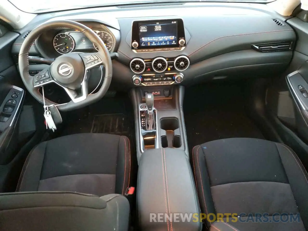 8 fotografías del automóvil dañado 3N1AB8DV8RY364126 NISSAN SENTRA 2024