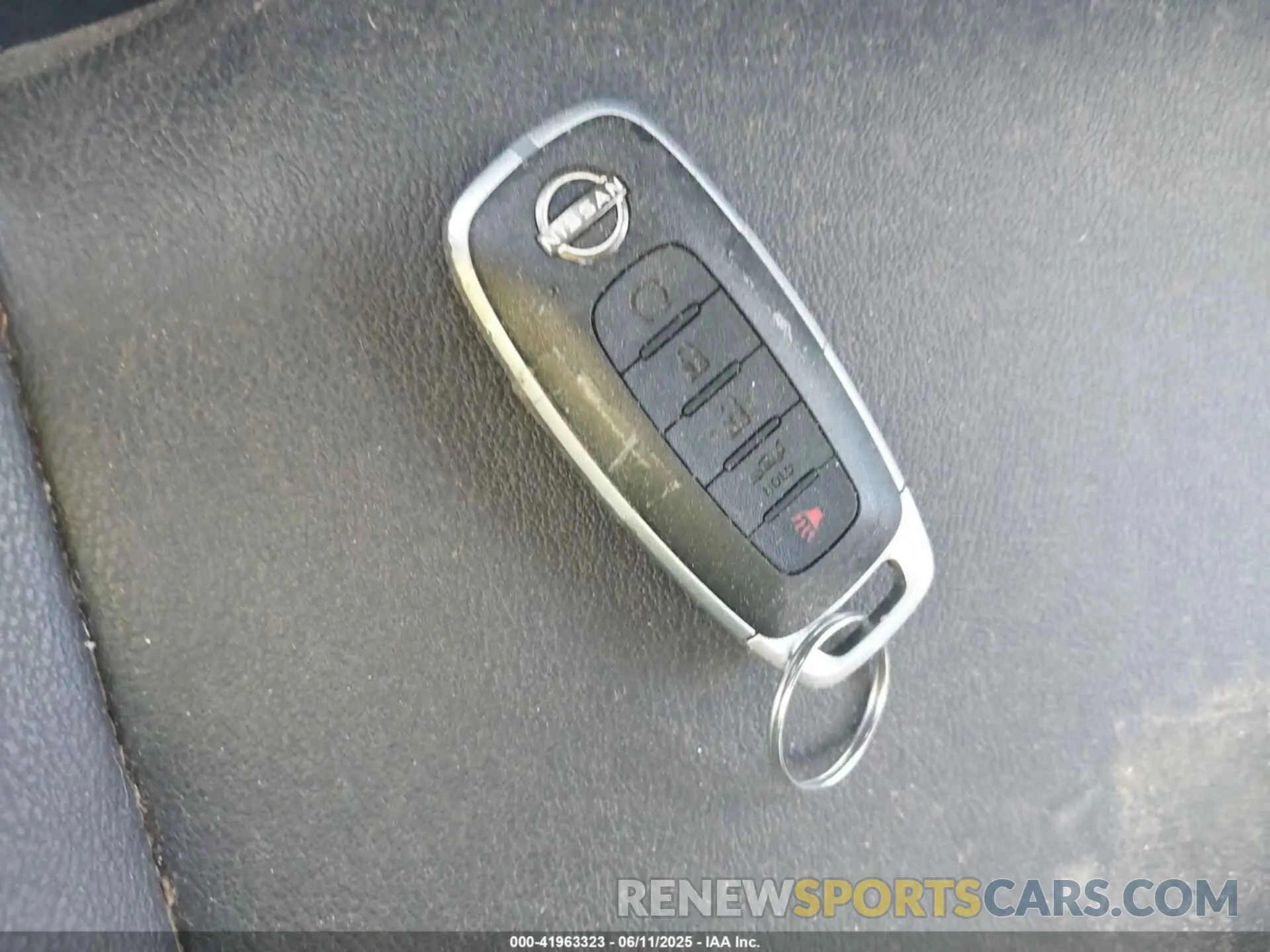 11 fotografías del automóvil dañado 3N1AB8DV9RY201601 NISSAN SENTRA 2024