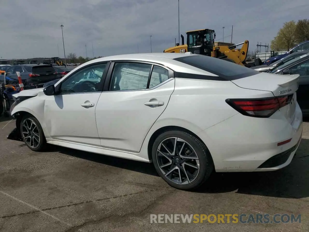 2 fotografías del automóvil dañado 3N1AB8DV9RY256601 NISSAN SENTRA 2024