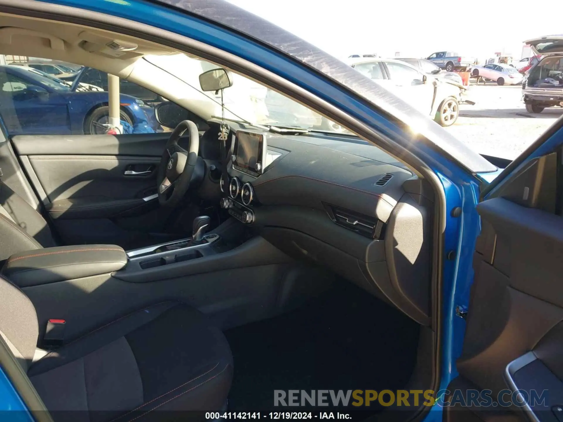 5 fotografías del automóvil dañado 3N1AB8DV9RY280543 NISSAN SENTRA 2024