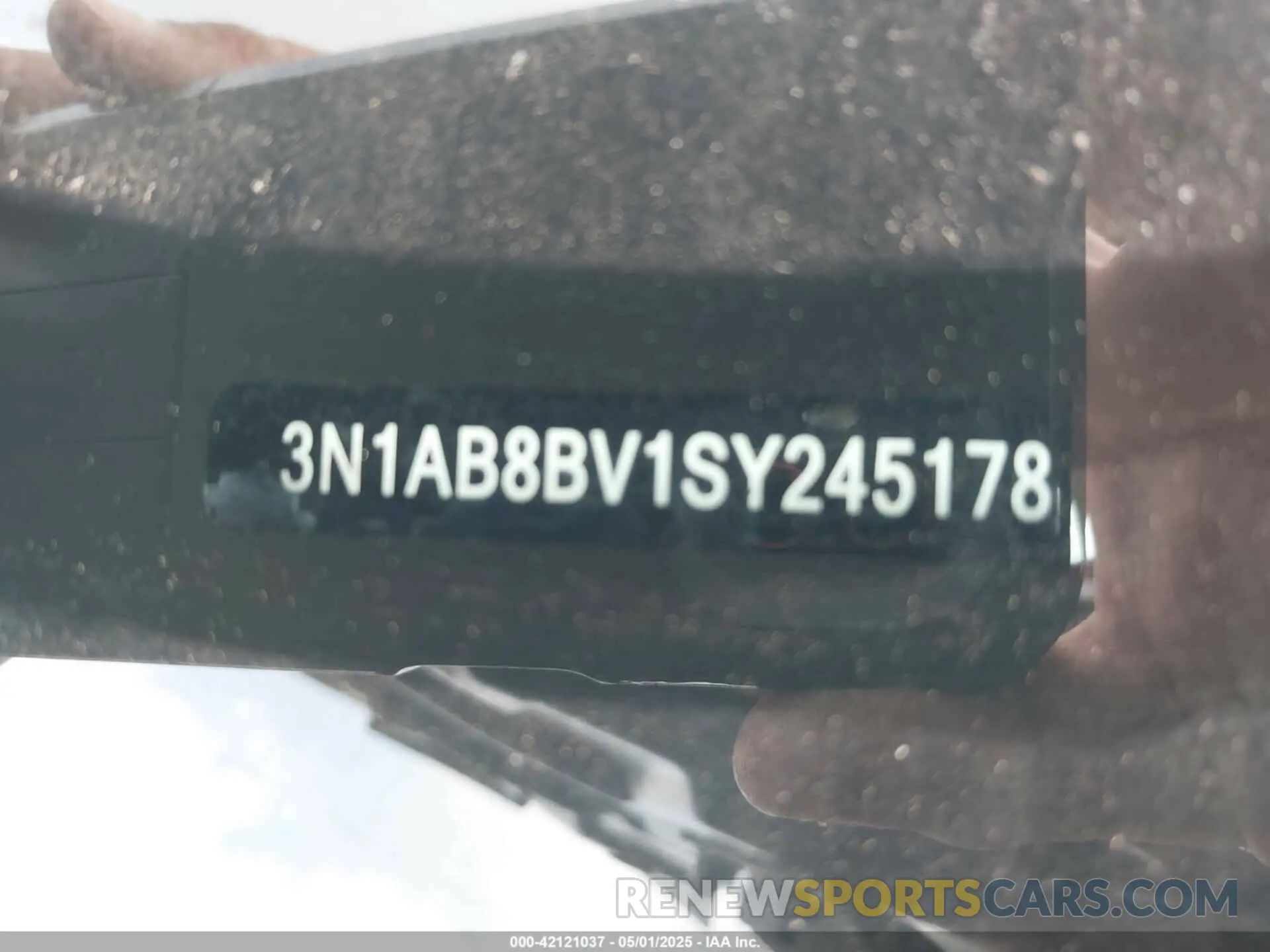 9 fotografías del automóvil dañado 3N1AB8BV1SY245178 NISSAN SENTRA 2025