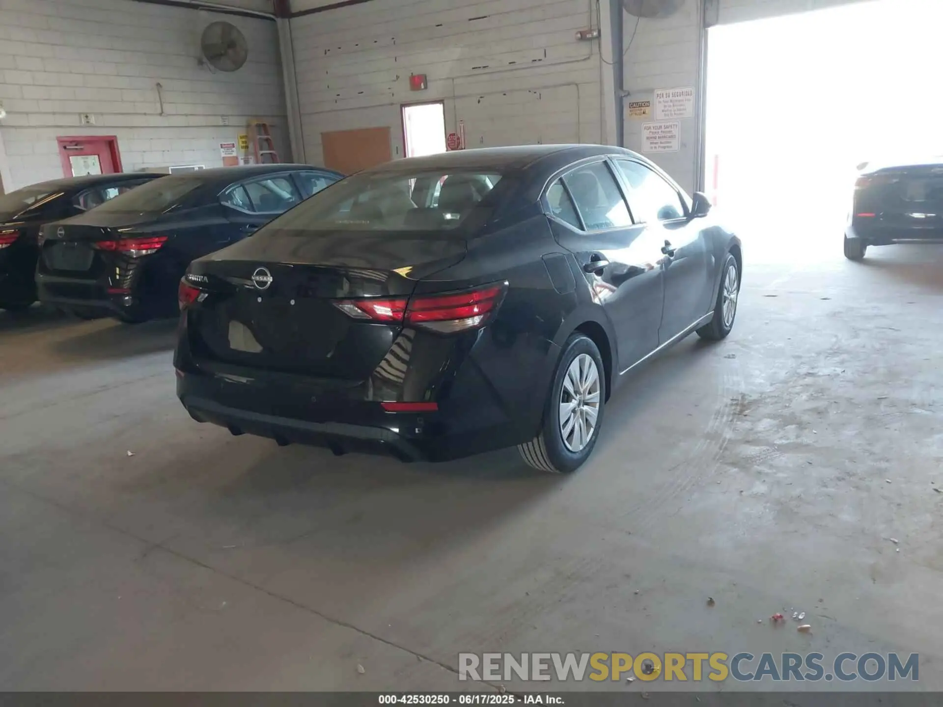 4 fotografías del automóvil dañado 3N1AB8BV1SY322695 NISSAN SENTRA 2025