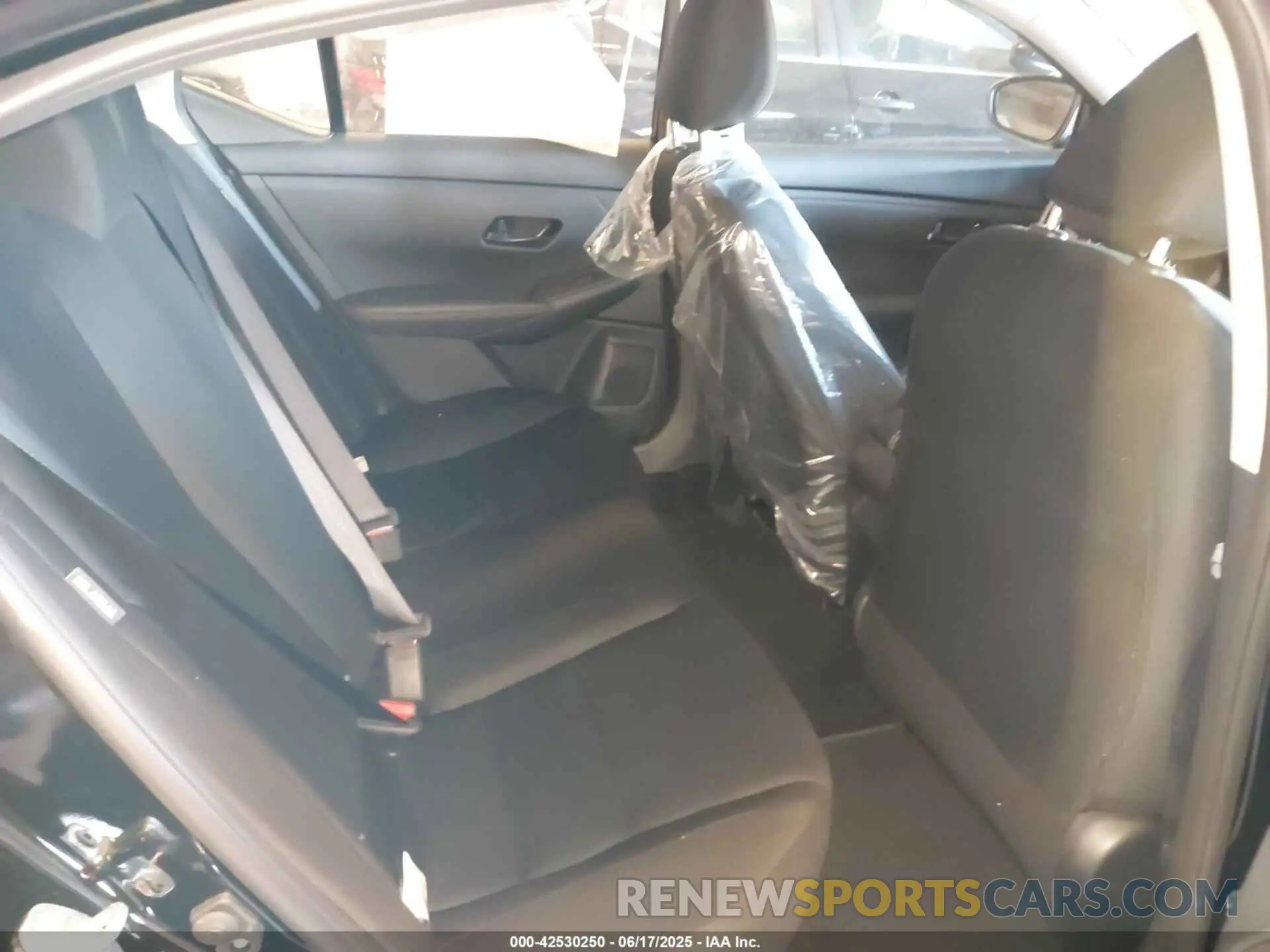 8 fotografías del automóvil dañado 3N1AB8BV1SY322695 NISSAN SENTRA 2025