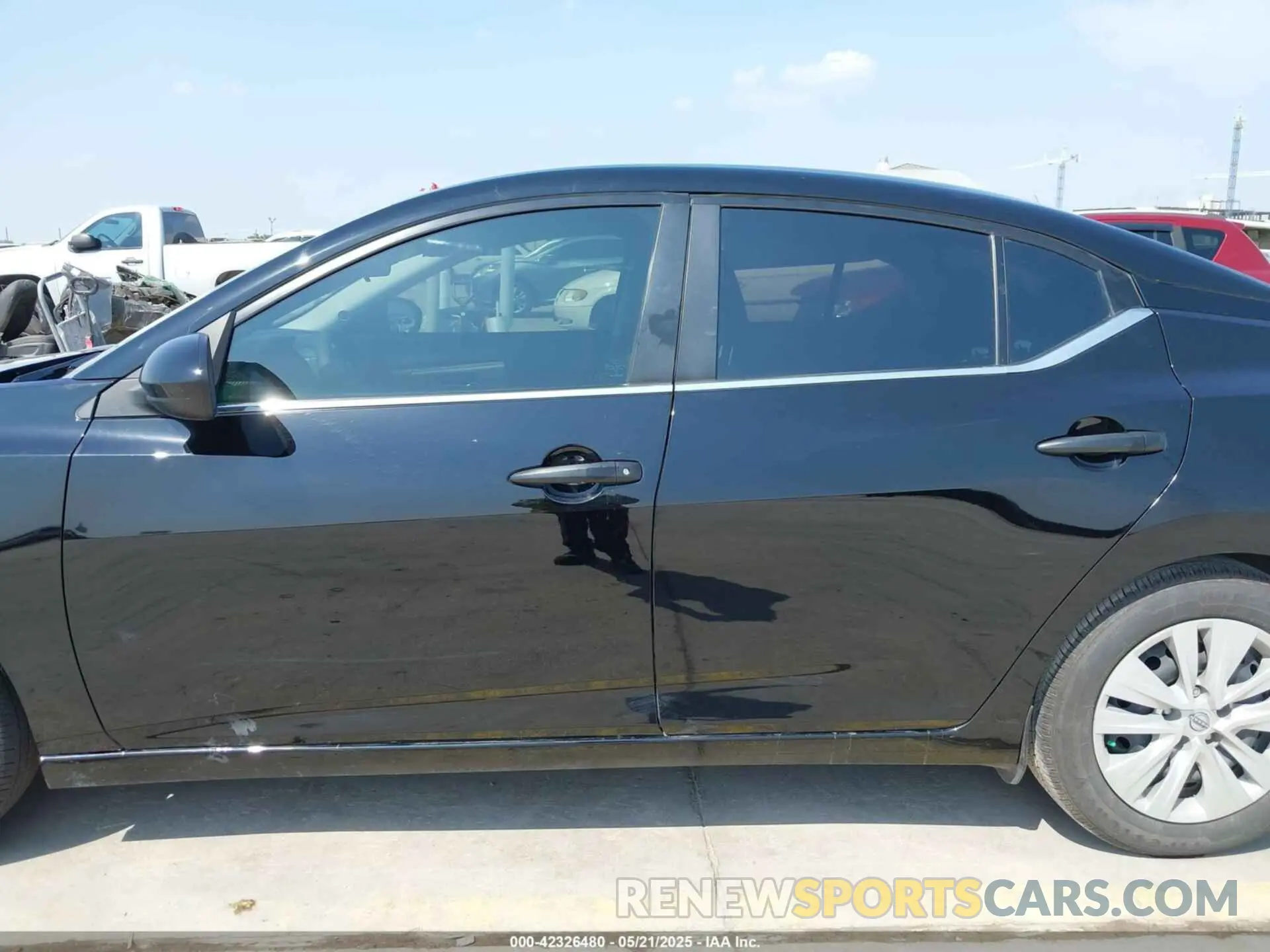 14 fotografías del automóvil dañado 3N1AB8BV2SY208348 NISSAN SENTRA 2025