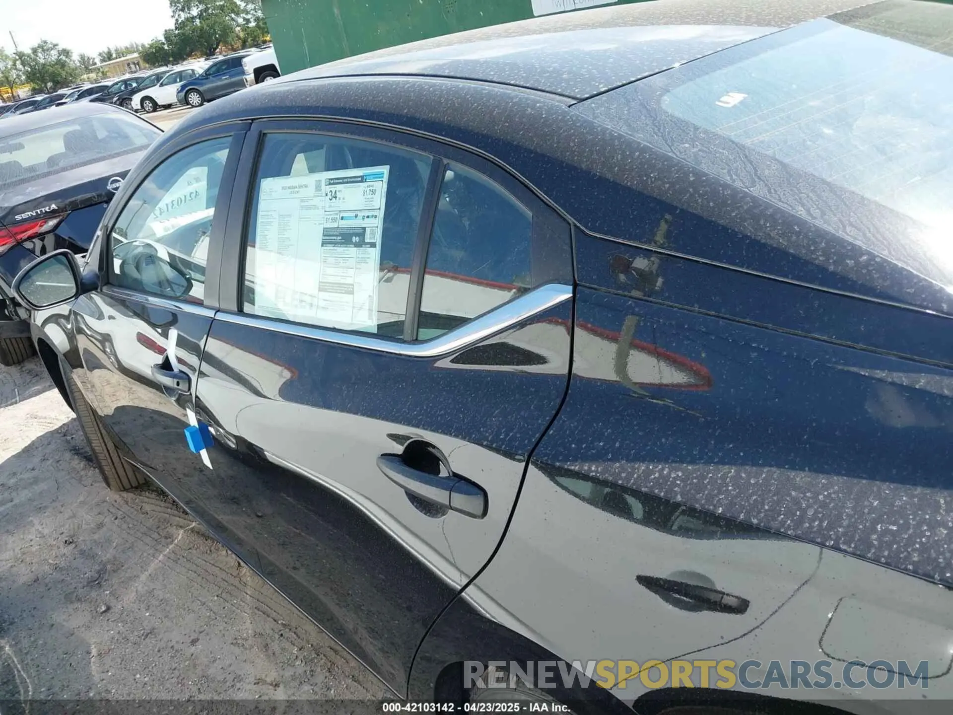 14 fotografías del automóvil dañado 3N1AB8BV2SY320437 NISSAN SENTRA 2025
