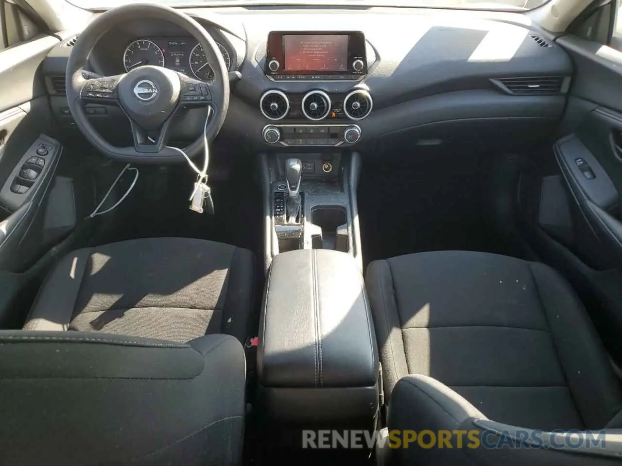 8 fotografías del automóvil dañado 3N1AB8BV3SY226812 NISSAN SENTRA 2025