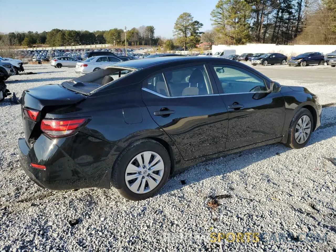 3 fotografías del automóvil dañado 3N1AB8BV4SY218105 NISSAN SENTRA 2025